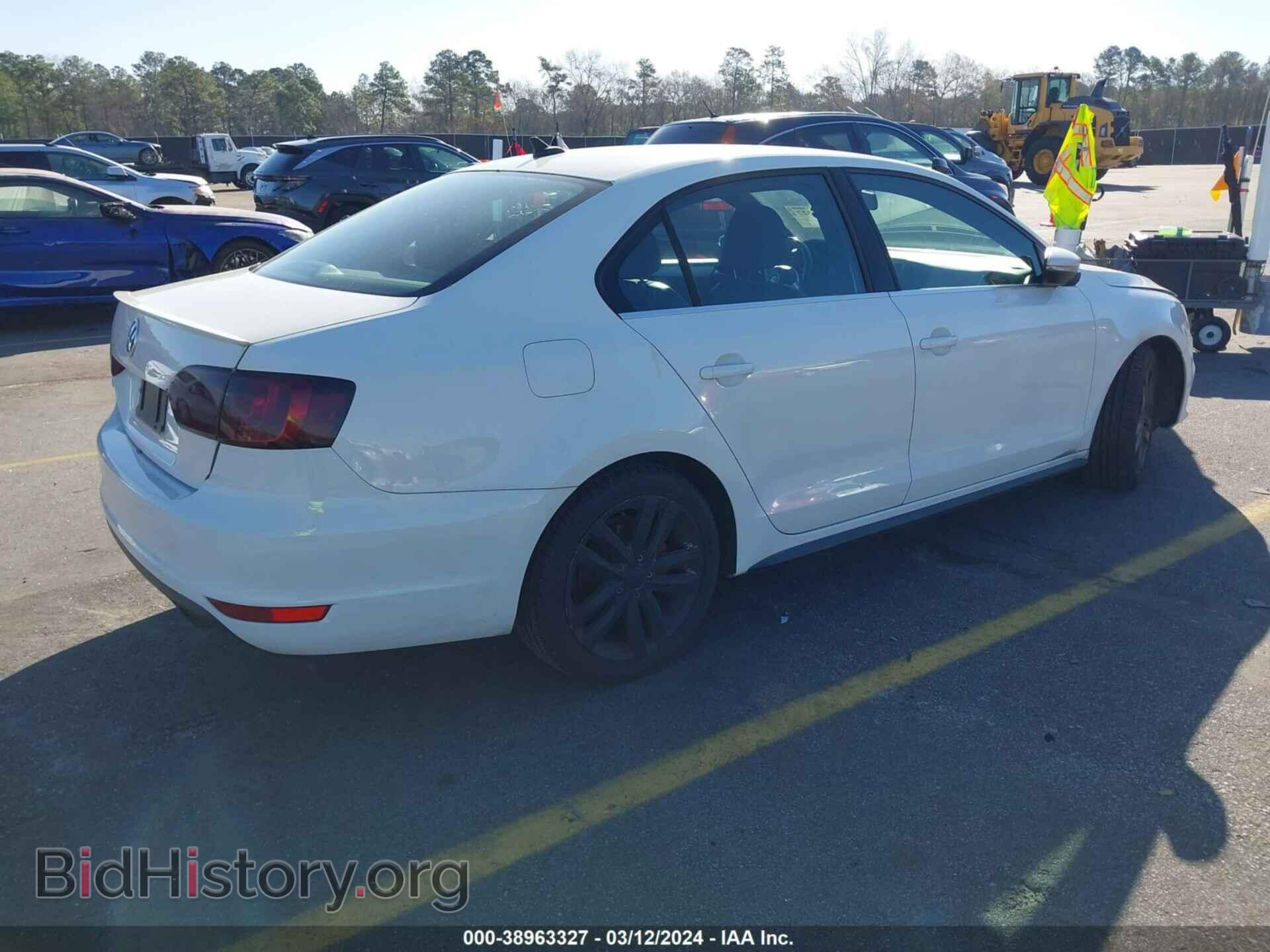 2012 VOLKSWAGEN JETTA - VIN: 3VW567AJ8CM132880 - Фото 4