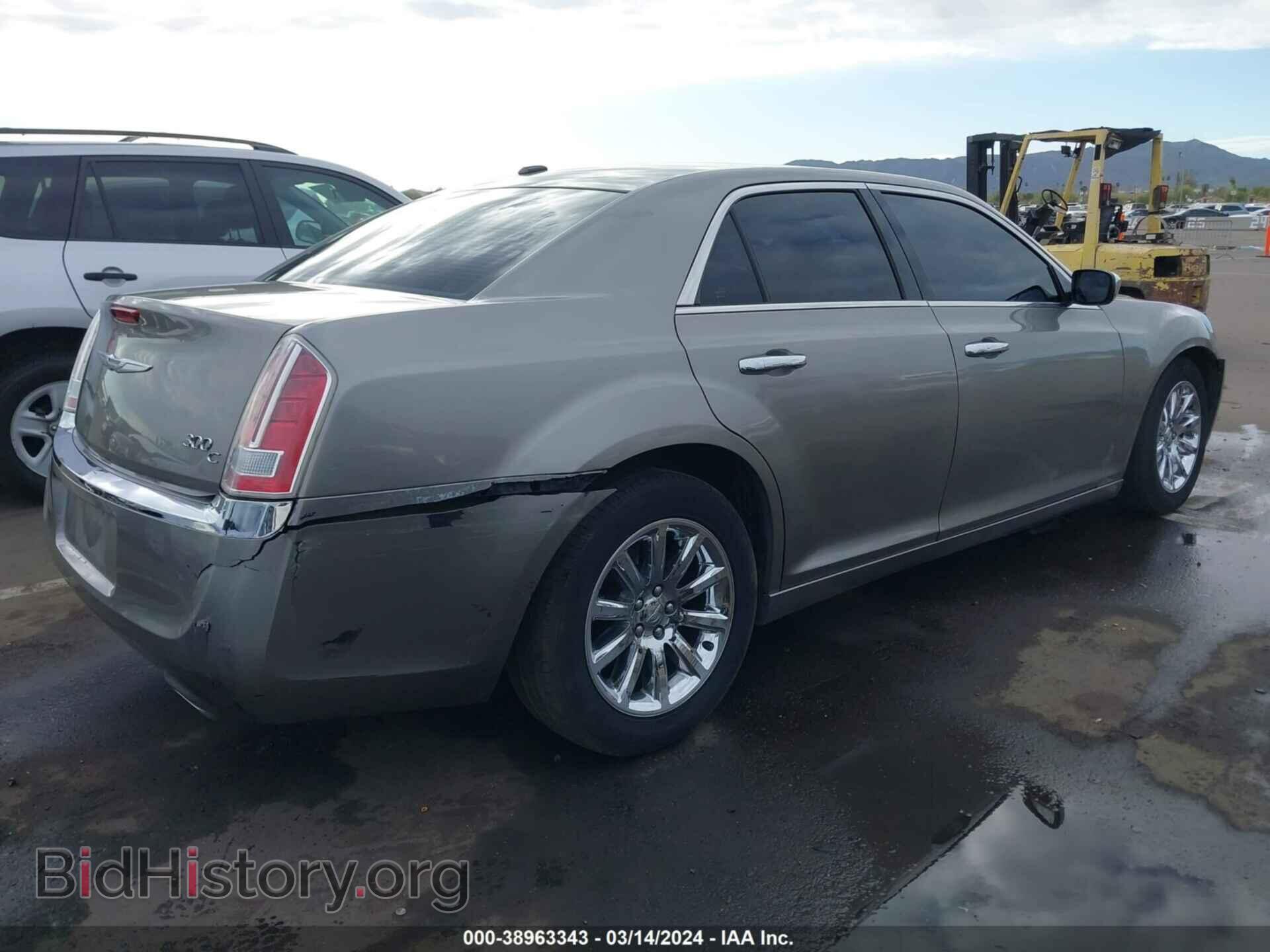 2014 CHRYSLER 300C - VIN: 2C3CCAEG7EH175580 - Фото 4