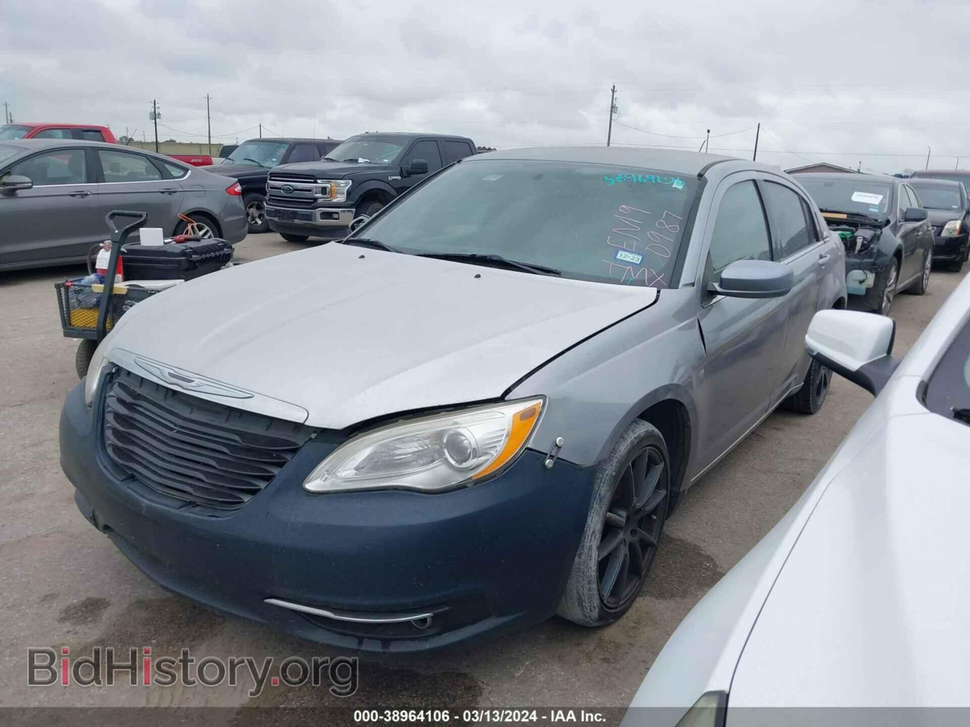 2014 CHRYSLER 200 - VIN: 1C3CCBBB5EN190987 - Фото 2