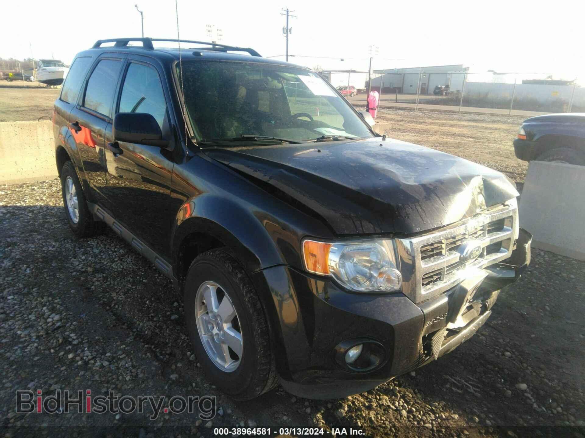 2011 FORD ESCAPE - VIN: 1FMCU9DG4BKB02000 - Photo 8