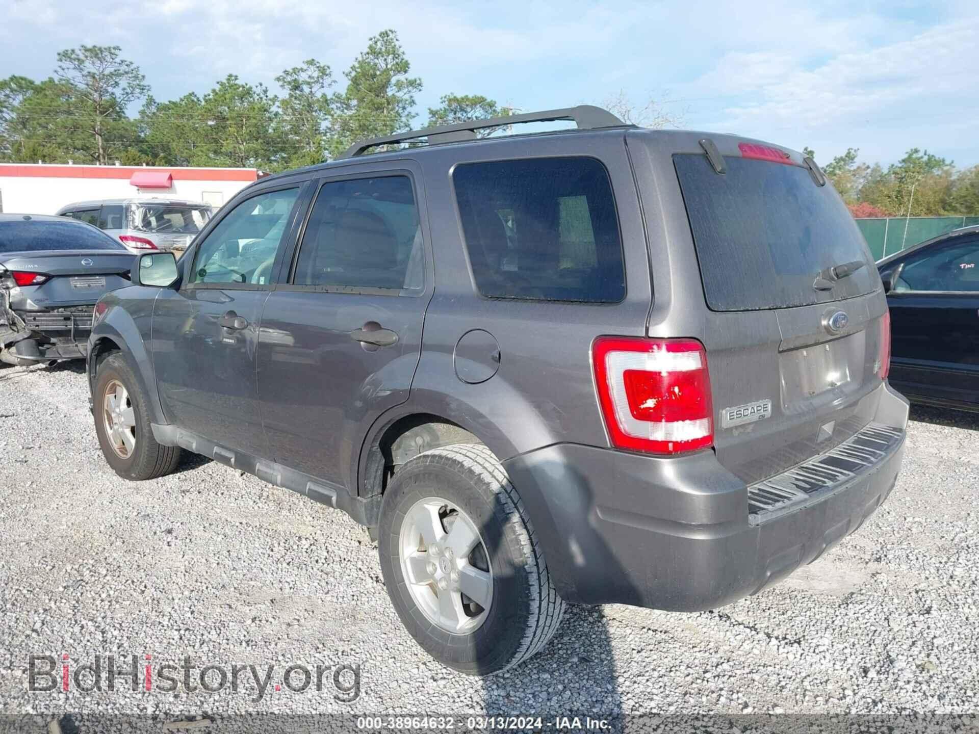 2011 FORD ESCAPE - VIN: 1FMCU0DG8BKC21857 - Фото 3