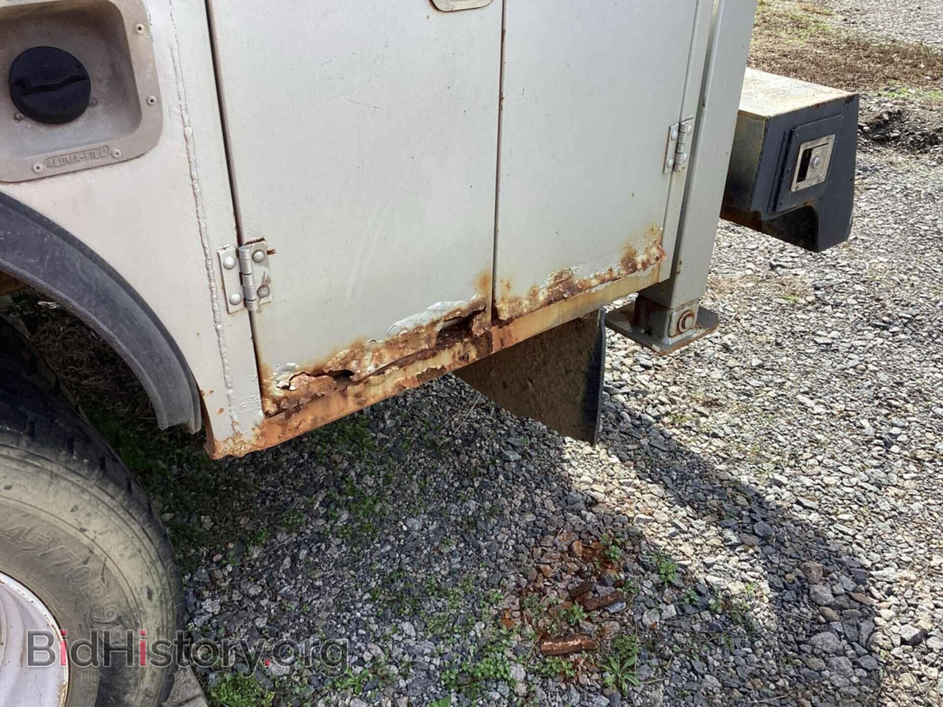 2007 GMC C5500 - VIN: 1GDE5C1247F404382 - Фото 30