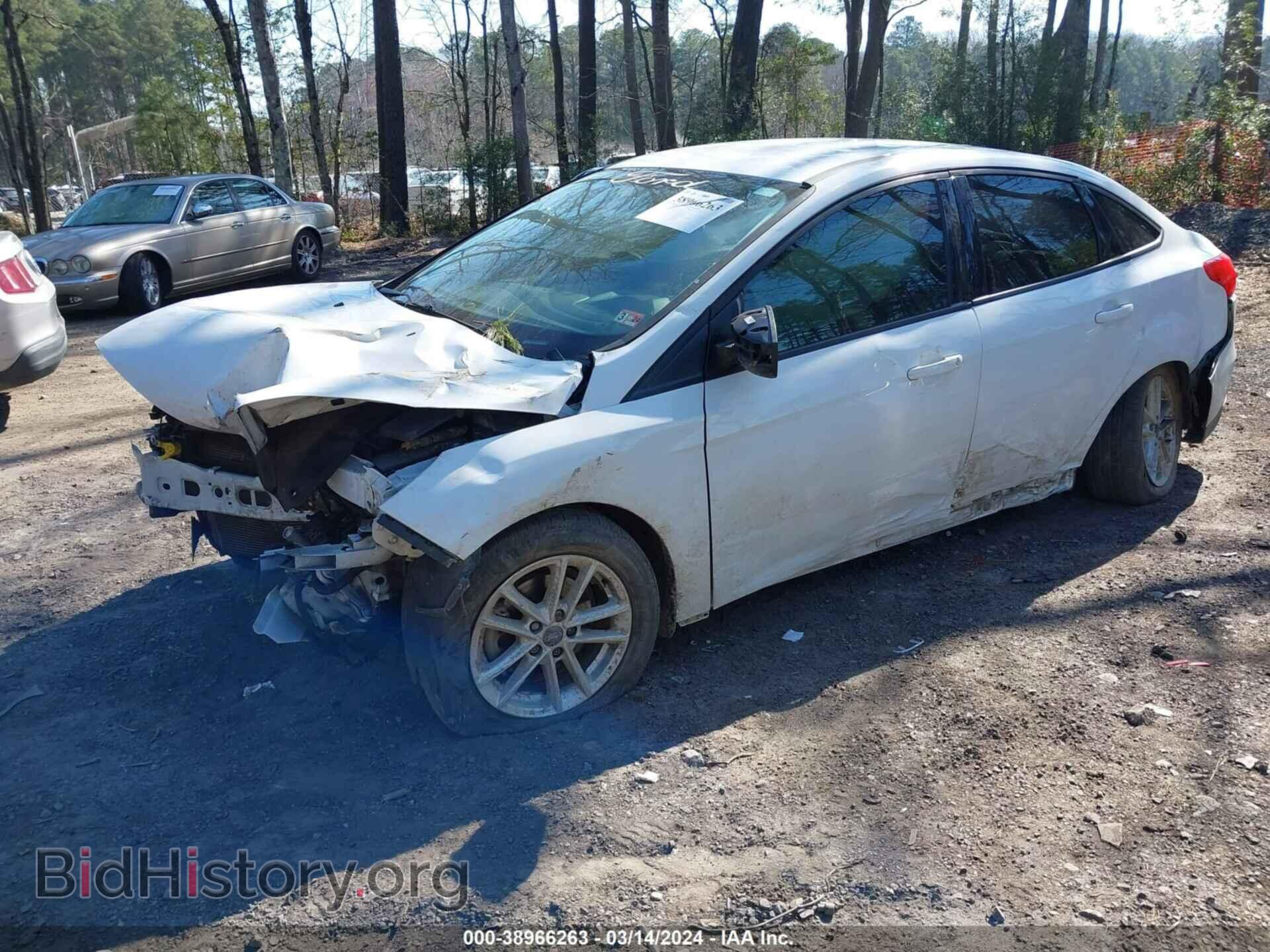 2016 FORD FOCUS - VIN: 1FADP3F21GL296863 - Фото 2
