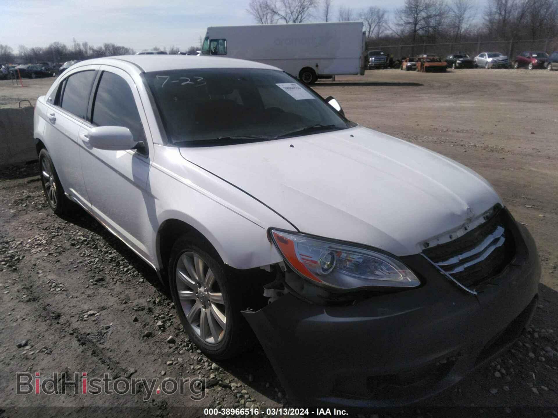 Photo 1C3BC1FB9BN591129 - CHRYSLER 200 2011