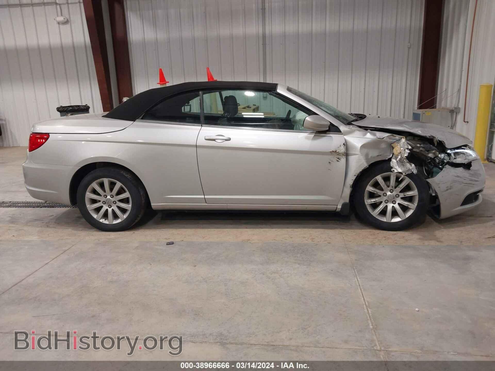 2012 CHRYSLER 200 - VIN: 1C3BCBEB2CN229605 - Фото 13