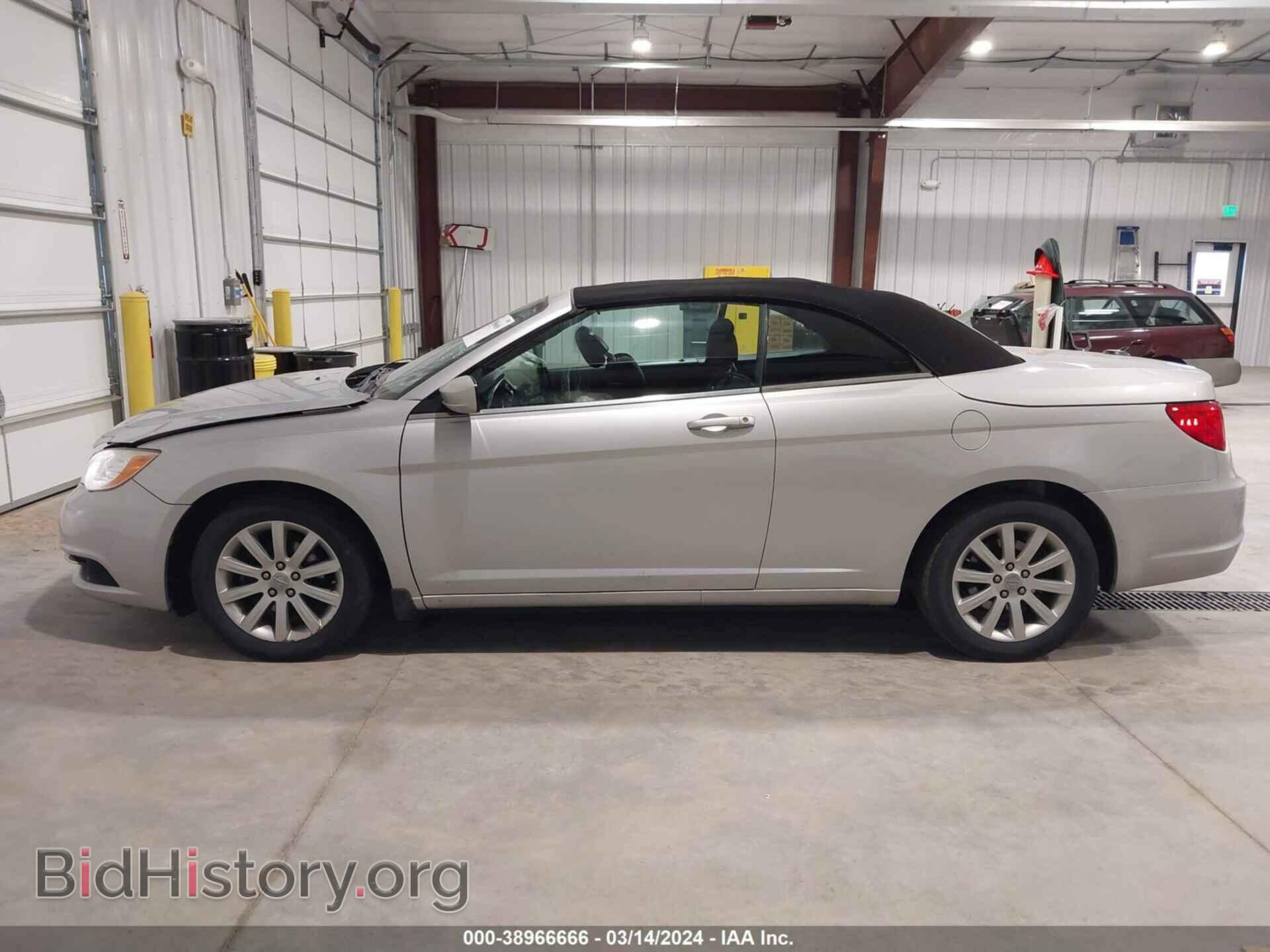 2012 CHRYSLER 200 - VIN: 1C3BCBEB2CN229605 - Фото 14
