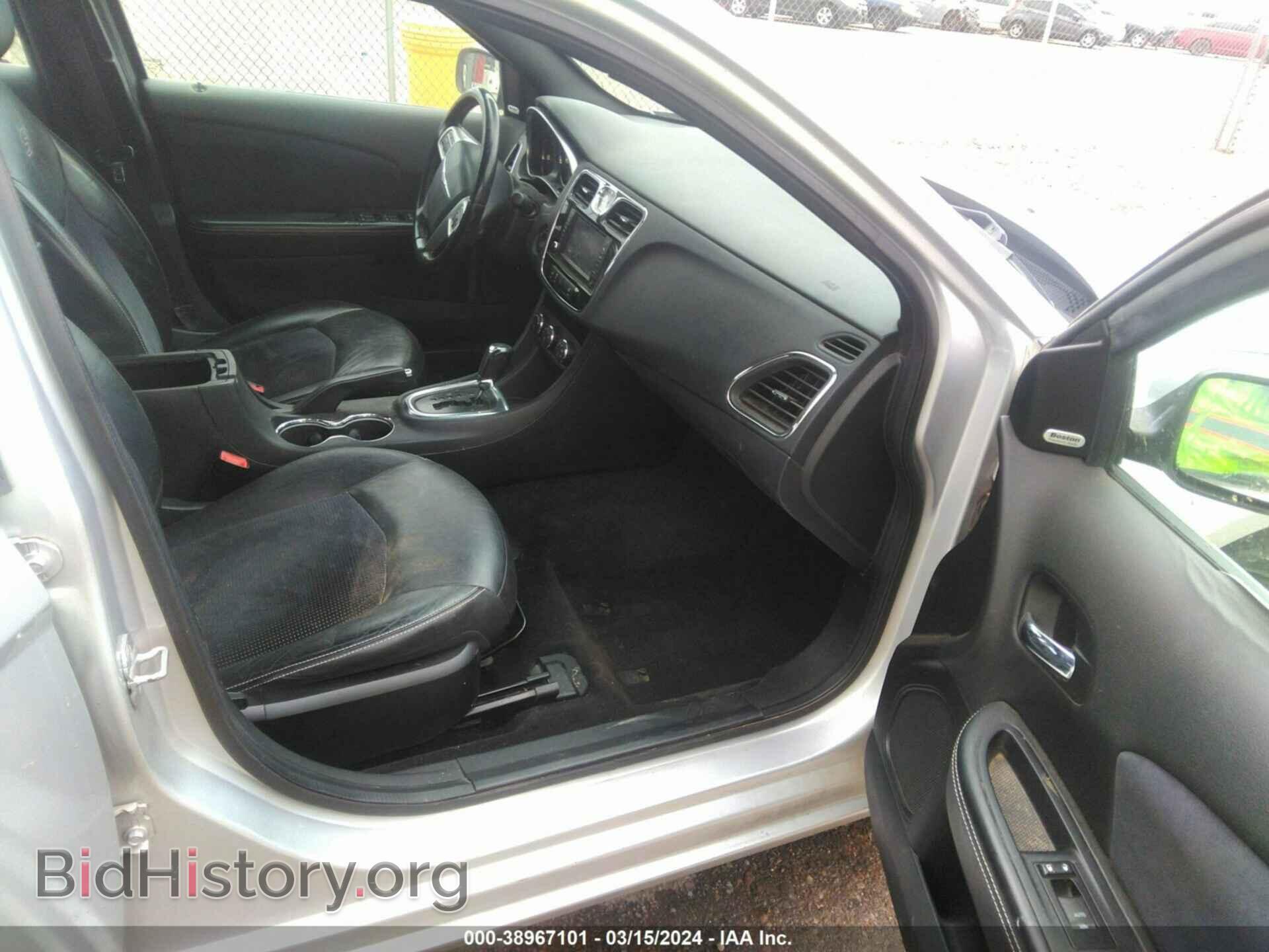 2012 CHRYSLER 200 - VIN: 1C3CCBHG2CN210404 - Фото 5