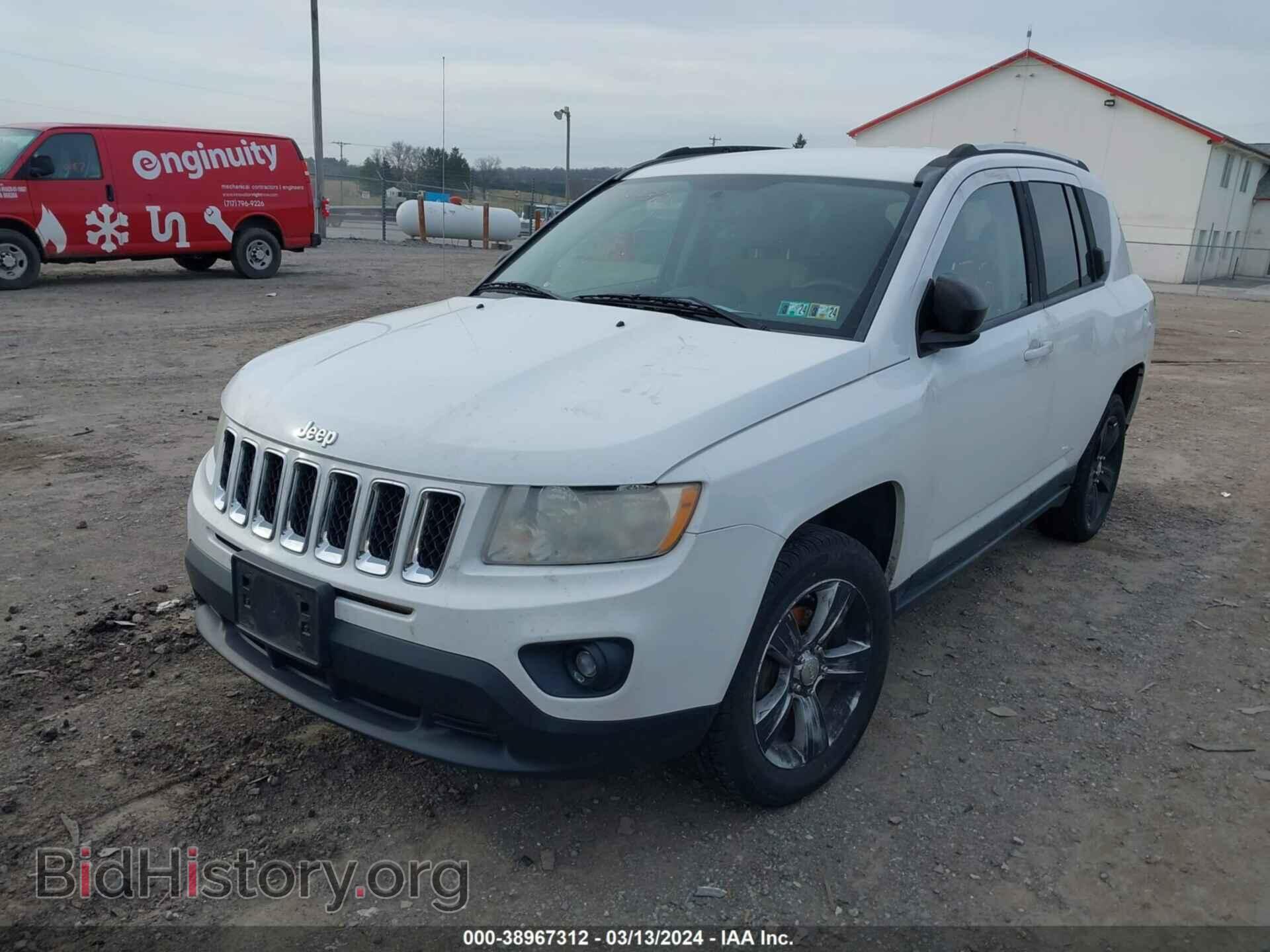 2011 JEEP COMPASS - VIN: 1J4NT1FB1BD208258 - Фото 2