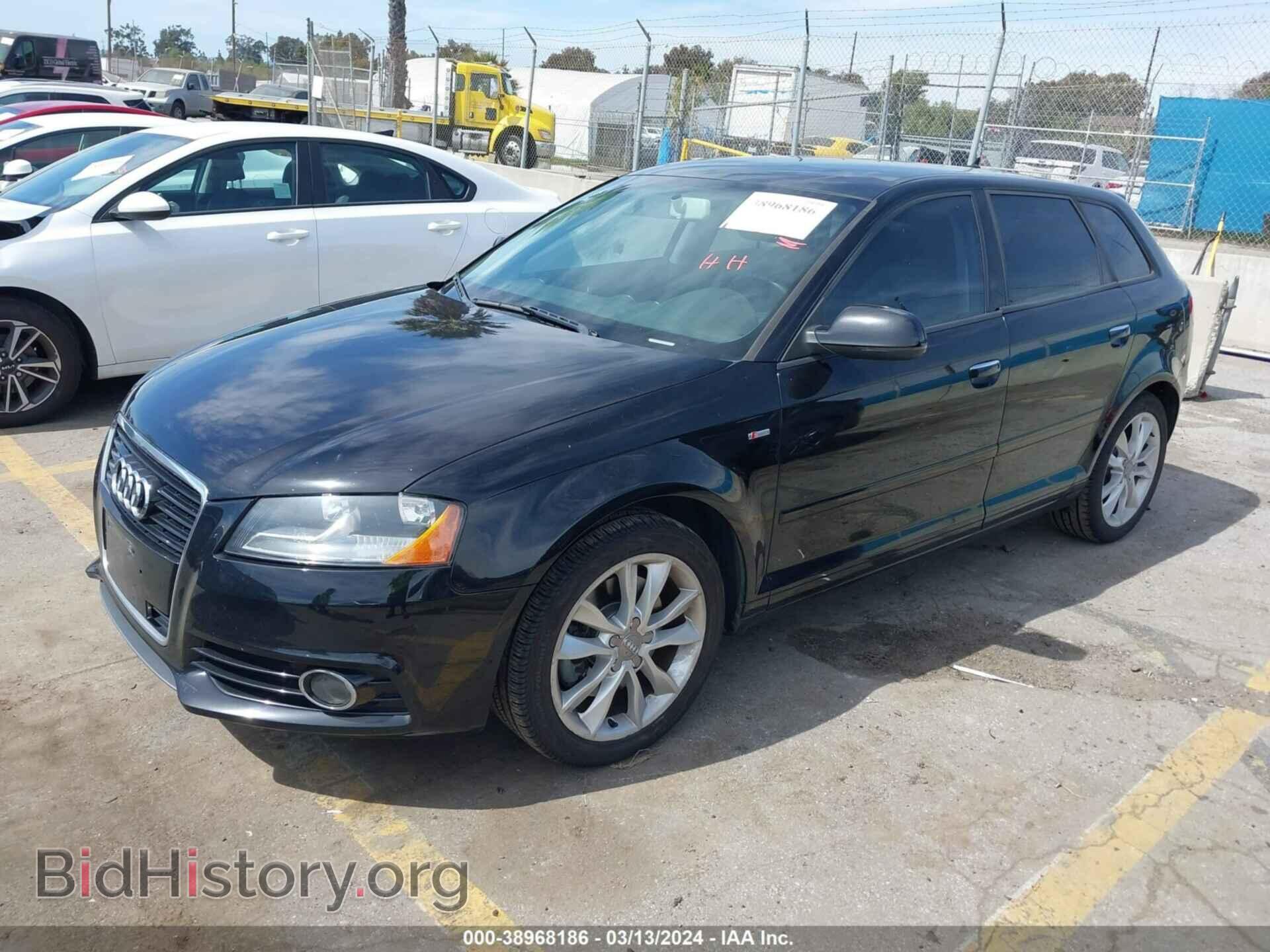 2012 AUDI A3 - VIN: WAUBEAFM4CA084457 - Фото 2