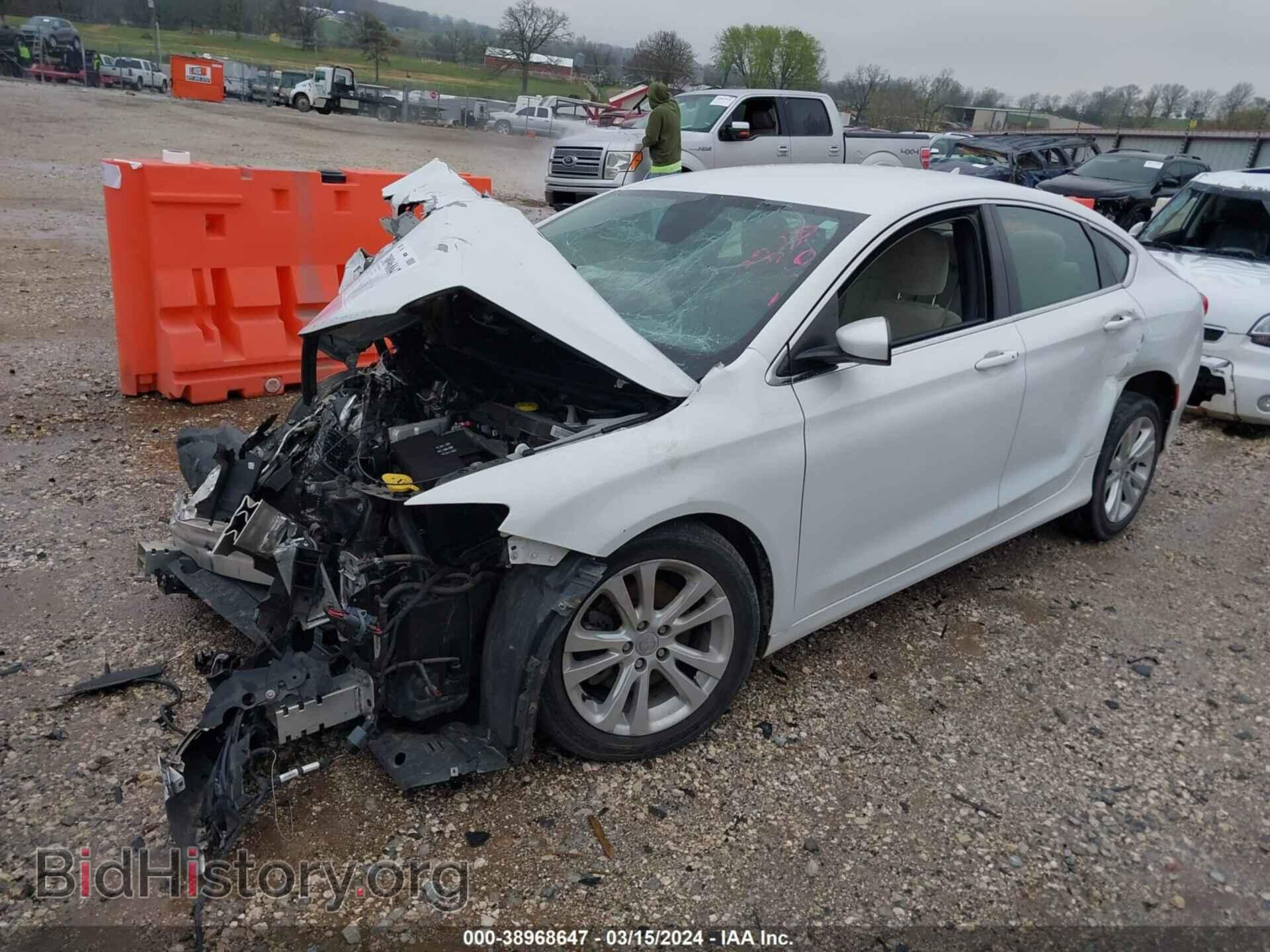 2015 CHRYSLER 200 - VIN: 1C3CCCAB7FN699830 - Фото 2