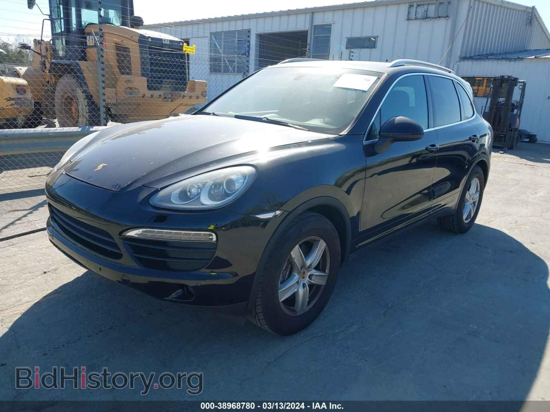 2014 PORSCHE CAYENNE - VIN: WP1AA2A20ELA04177 - Фото 2