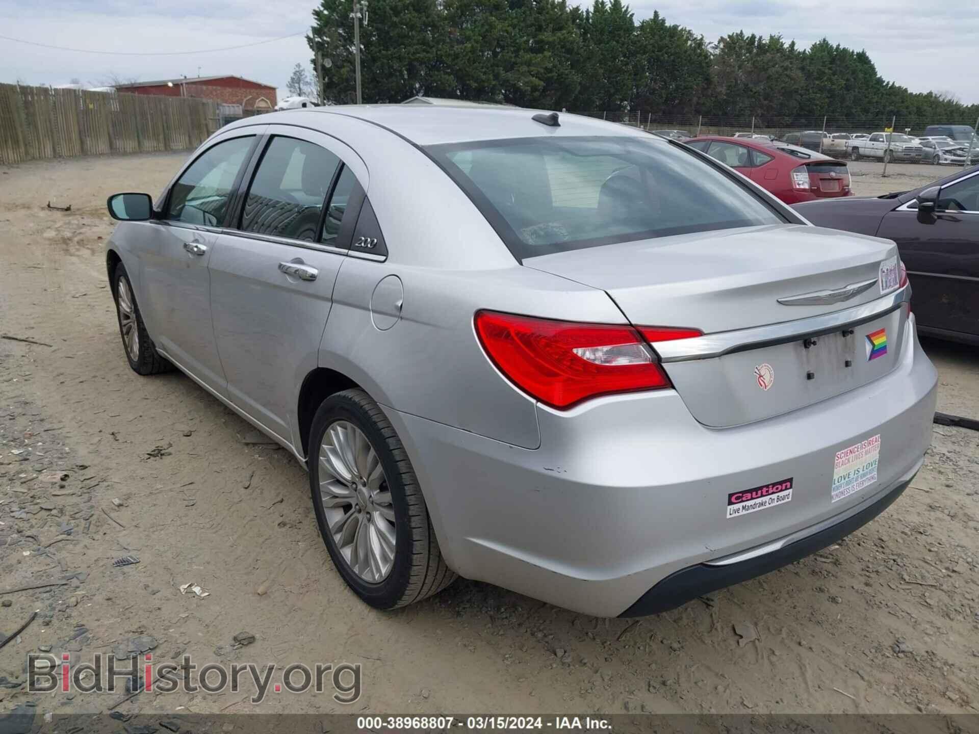 2011 CHRYSLER 200 - VIN: 1C3BC2FB8BN582220 - Photo 3