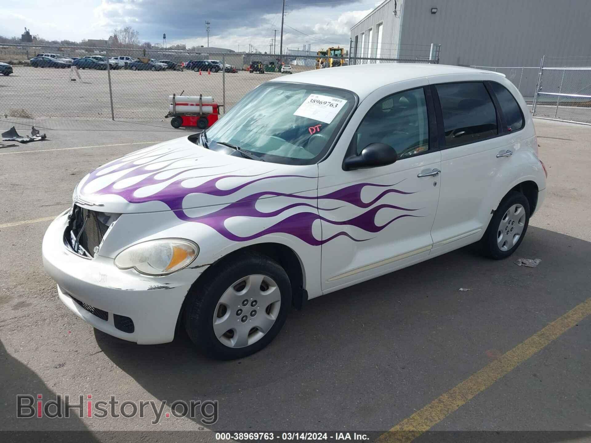 2008 CHRYSLER PT CRUISER - VIN: 3A8FY48B58T111005 - Фото 2