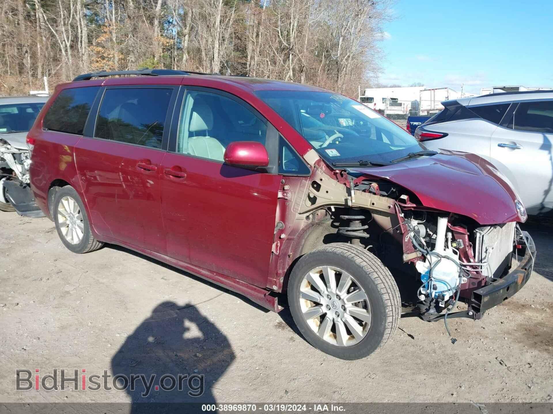 Photo 5TDDK3DC3CS044366 - TOYOTA SIENNA 2012