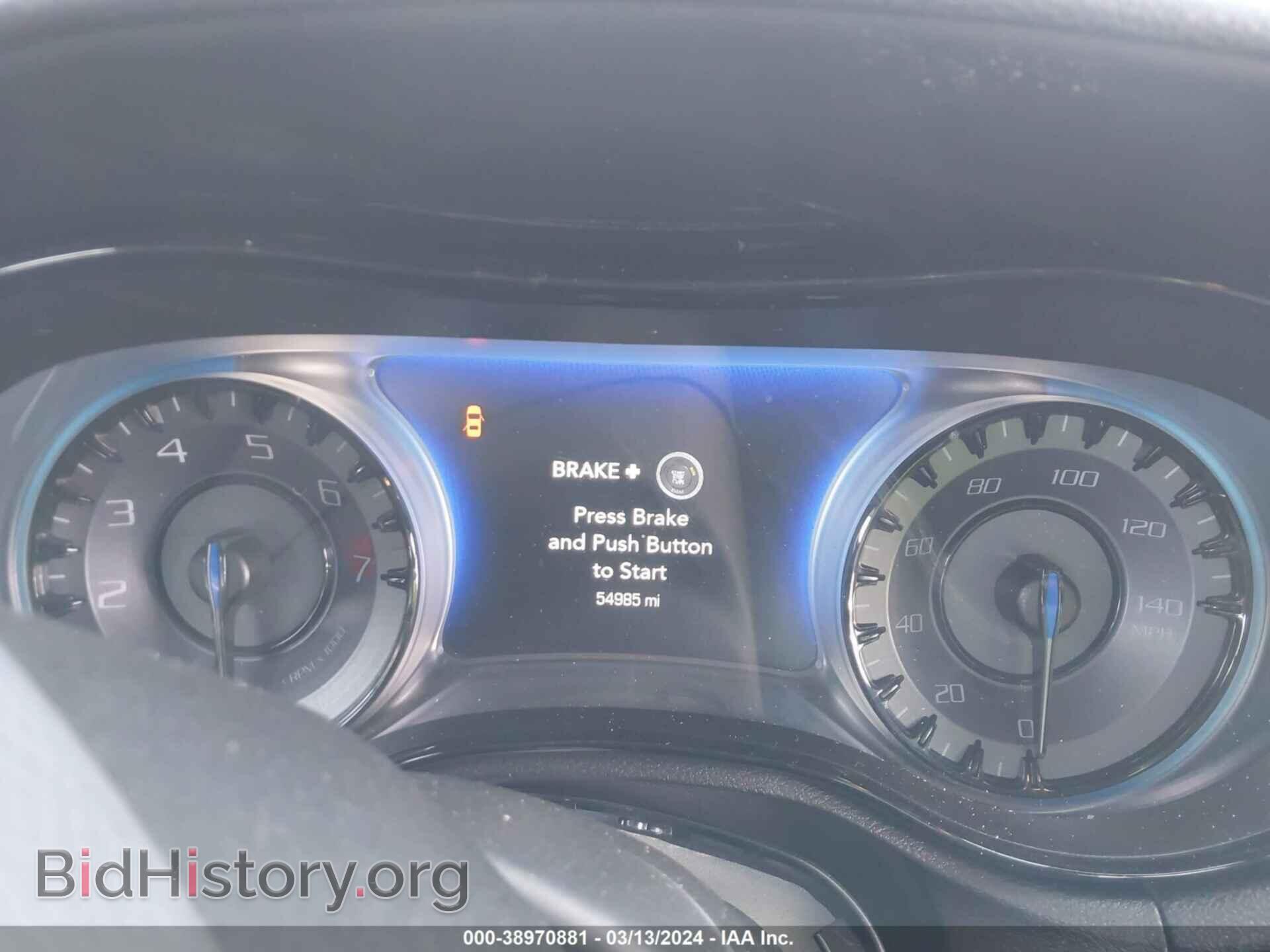 2019 CHRYSLER 300 - VIN: 2C3CCABG9KH569324 - Фото 7