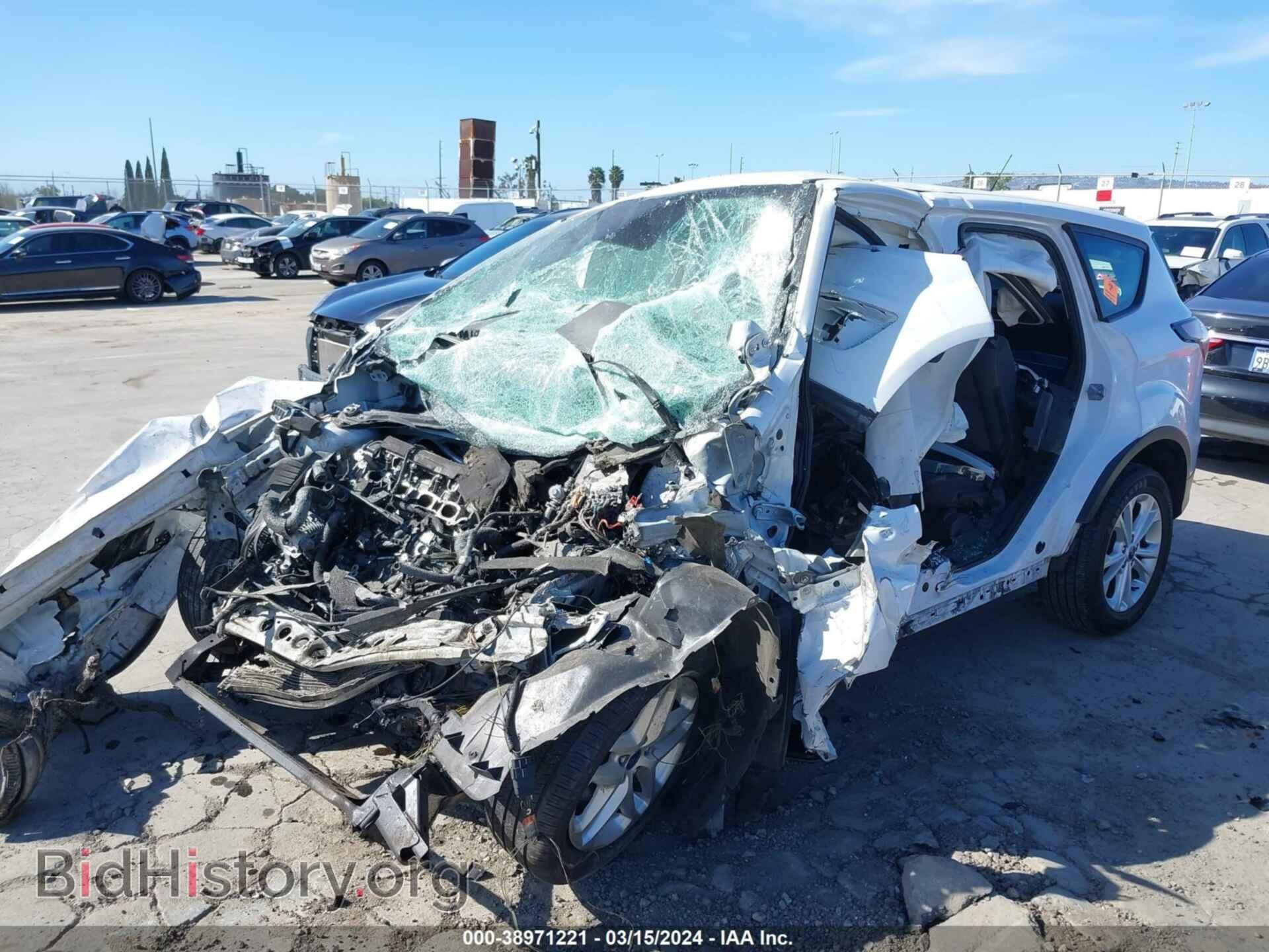2018 FORD ESCAPE - VIN: 1FMCU0F78JUD31582 - Photo 2