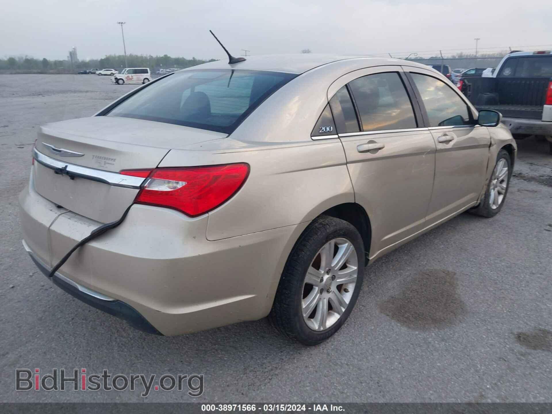2013 CHRYSLER 200 - VIN: 1C3CCBAB3DN715206 - Фото 4