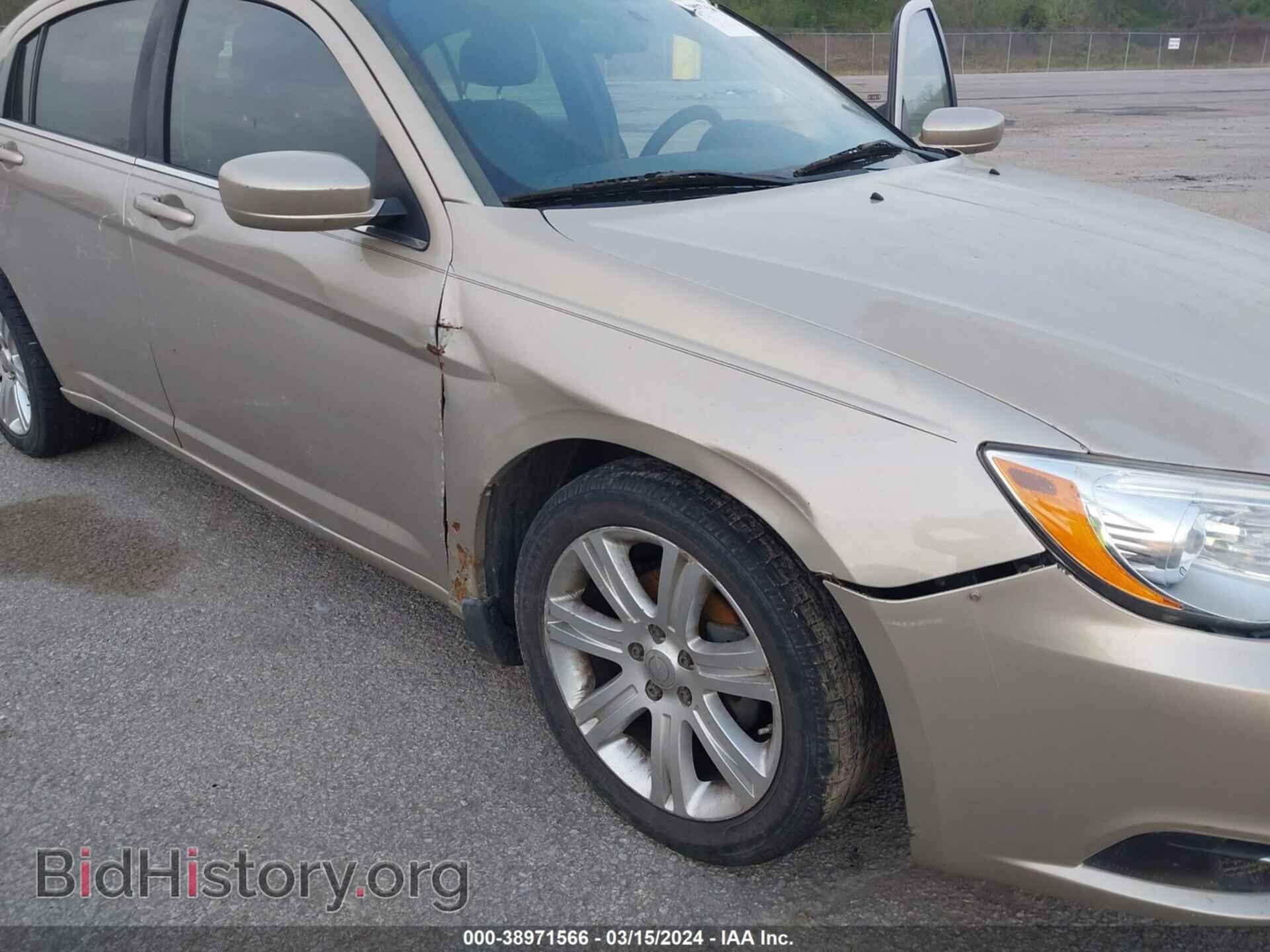 2013 CHRYSLER 200 - VIN: 1C3CCBAB3DN715206 - Фото 6
