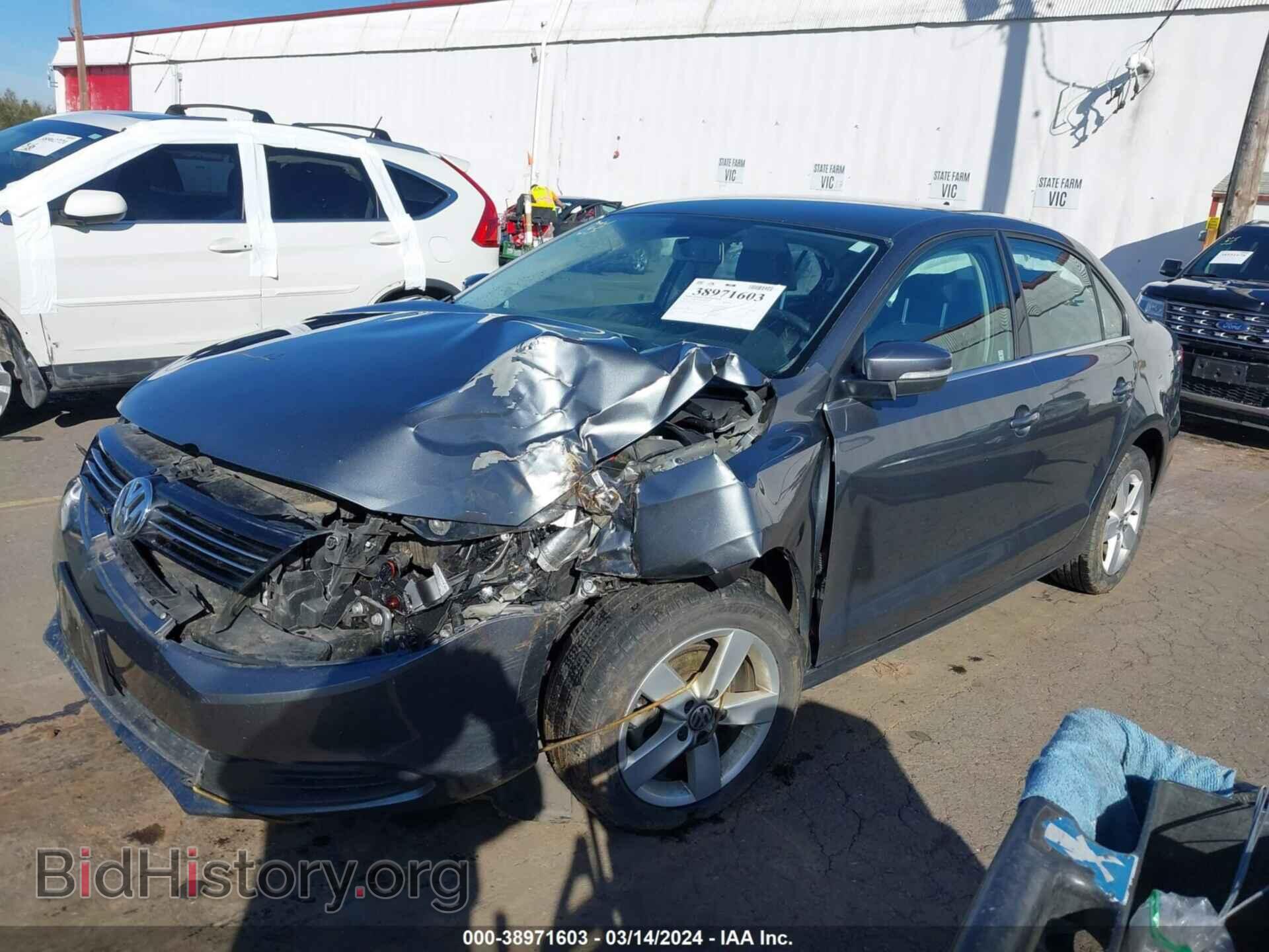 2014 VOLKSWAGEN JETTA - VIN: 3VWLL7AJXEM245331 - Фото 2