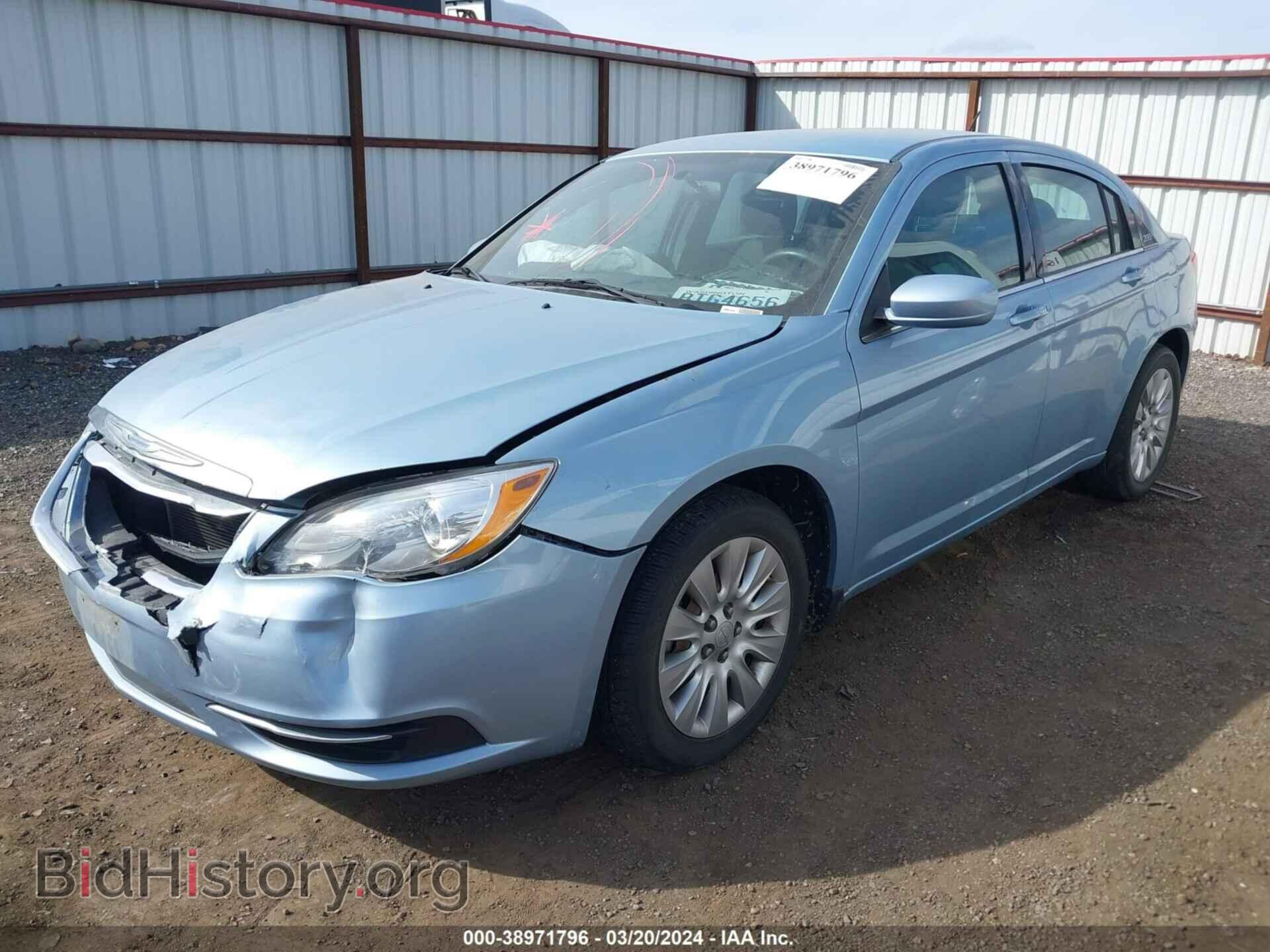 2012 CHRYSLER 200 - VIN: 1C3CCBAB2CN167245 - Фото 2