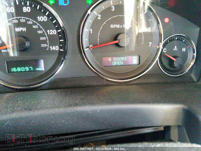 2006 Jeep COMMANDER (VIN 1J8HG48K06C231783) — photo 7 of 16