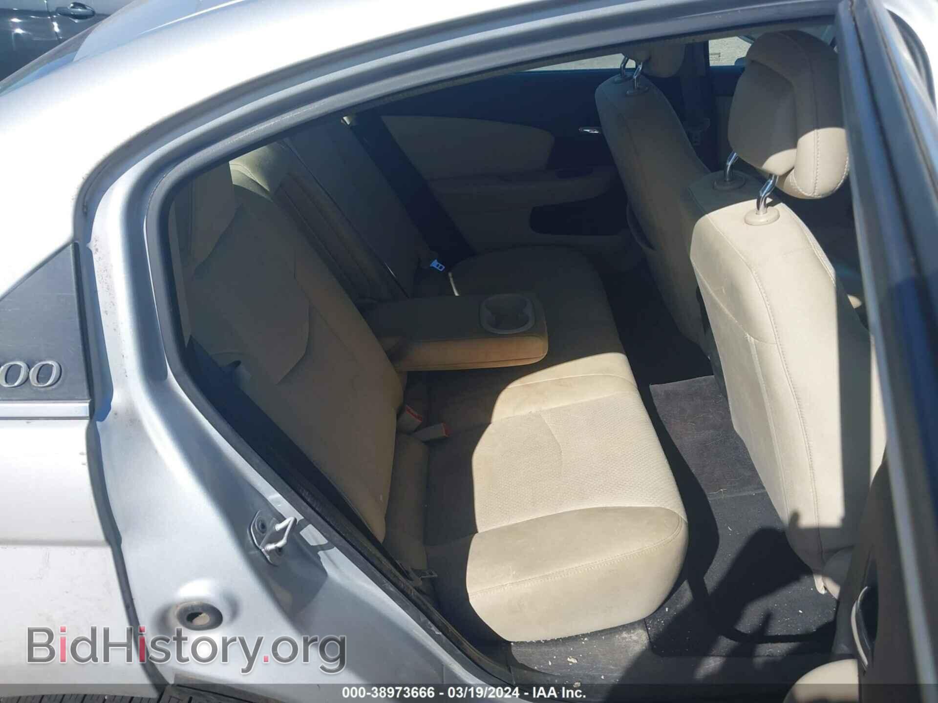 2012 CHRYSLER 200 - VIN: 1C3CCBAB0CN158141 - Фото 8