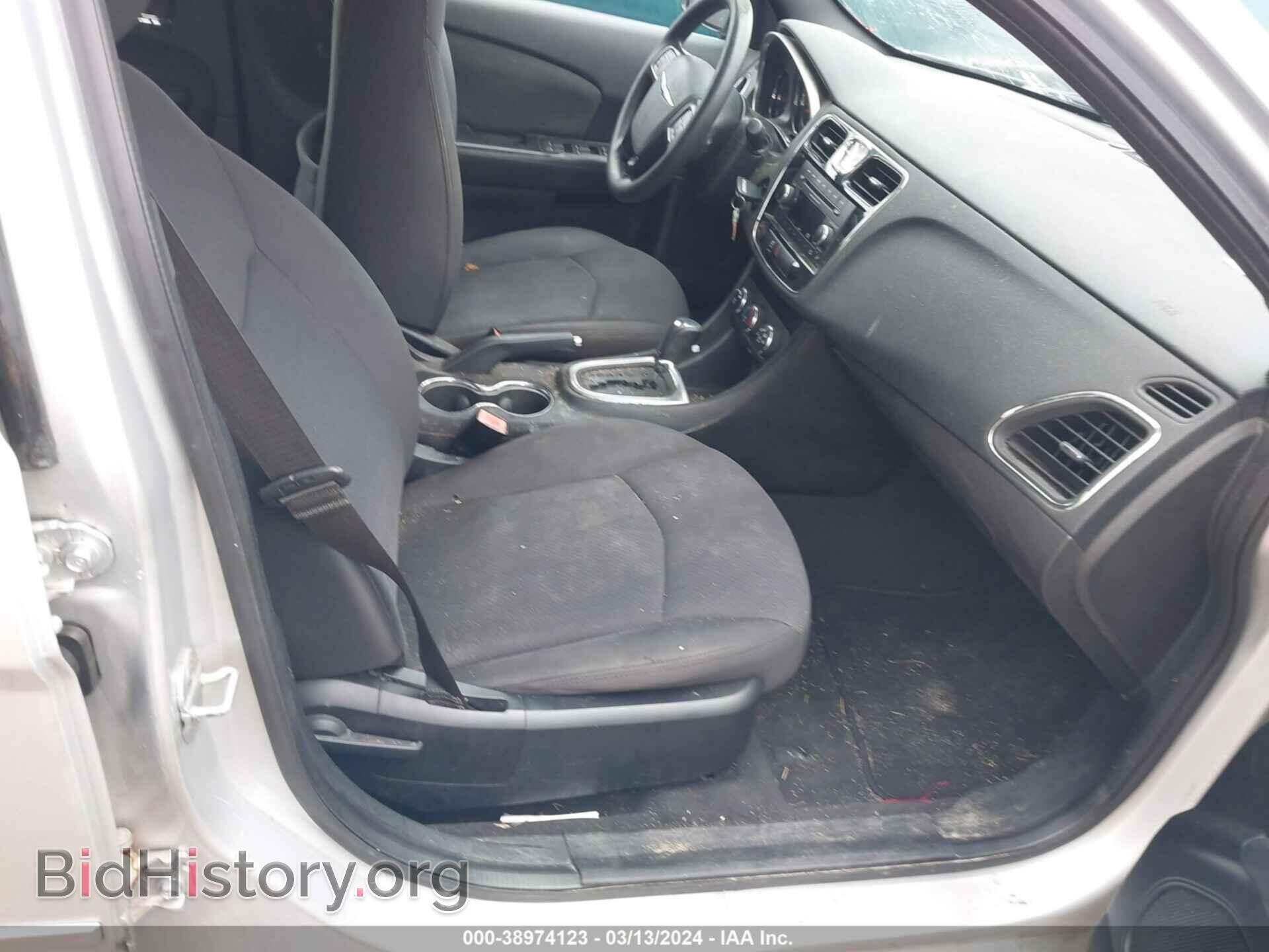 2012 CHRYSLER 200 - VIN: 1C3CCBAB0CN205233 - Фото 5