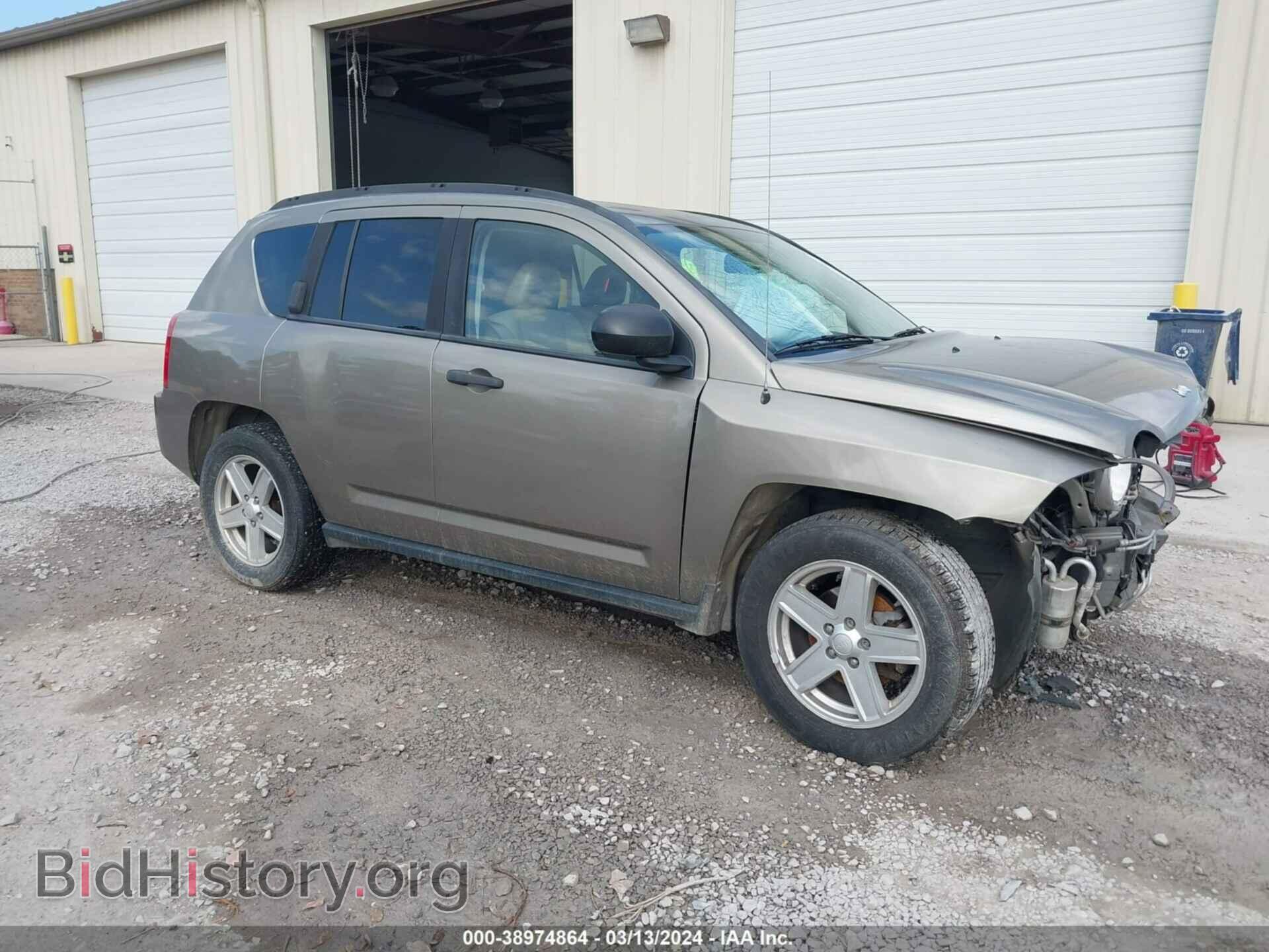 Фотография 1J8FF47W27D256906 - JEEP COMPASS 2007