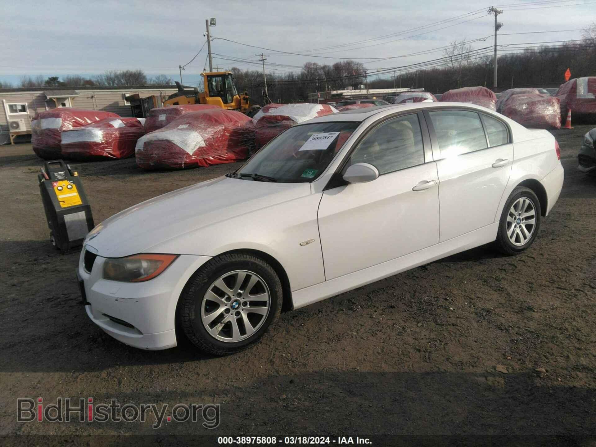 2007 BMW 328XI - VIN: WBAVC93507KX57386 - Фото 2