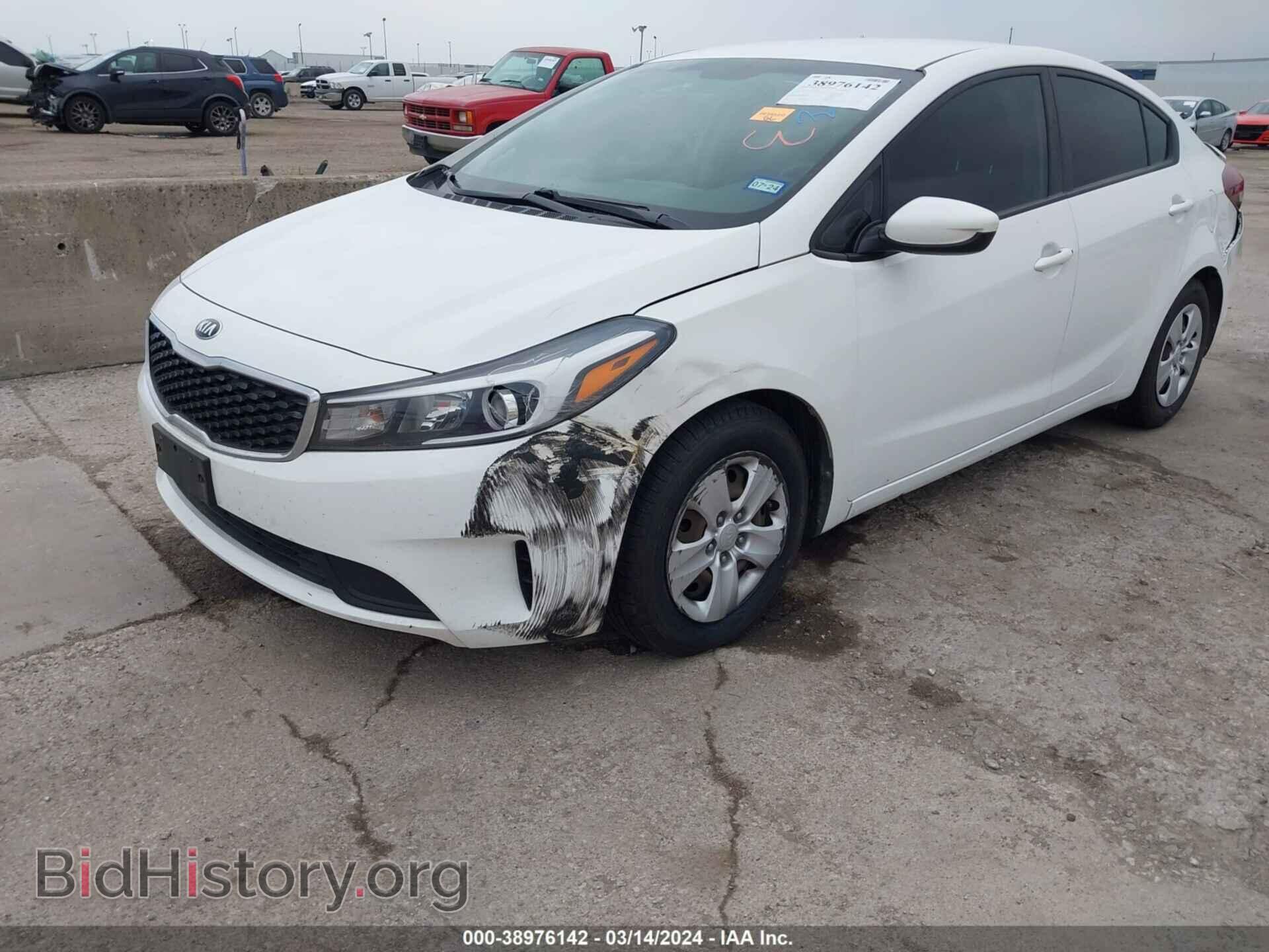 2018 KIA FORTE - VIN: 3KPFK4A77JE242557 - Фото 18