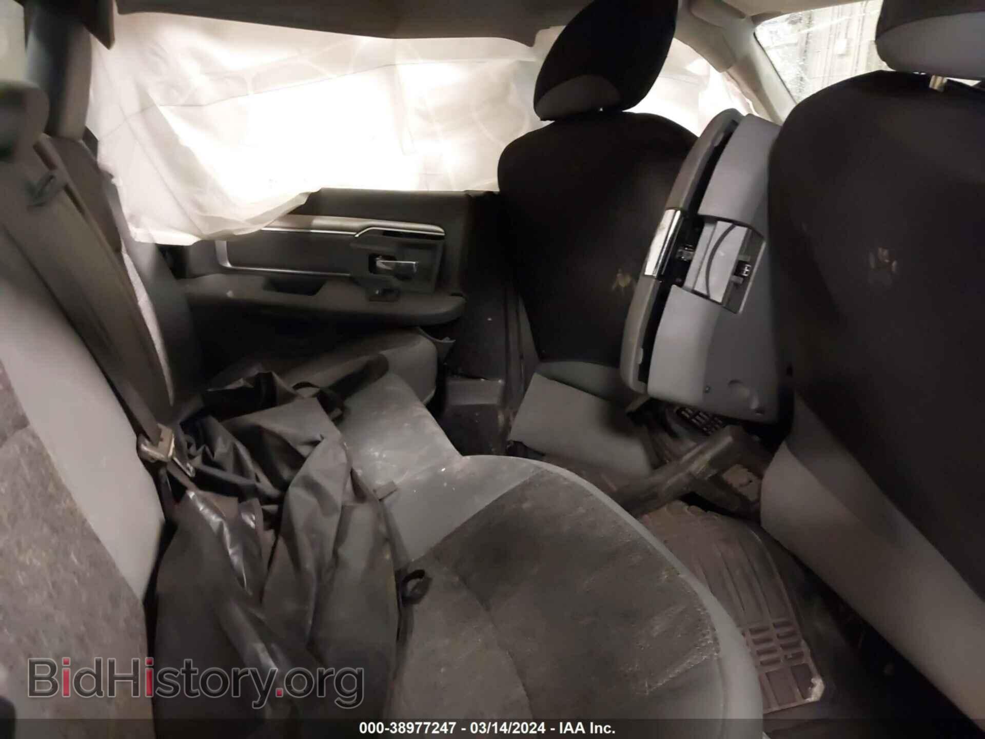 2018 RAM 1500 - VIN: 1C6RR7TT9JS276721 - Фото 8
