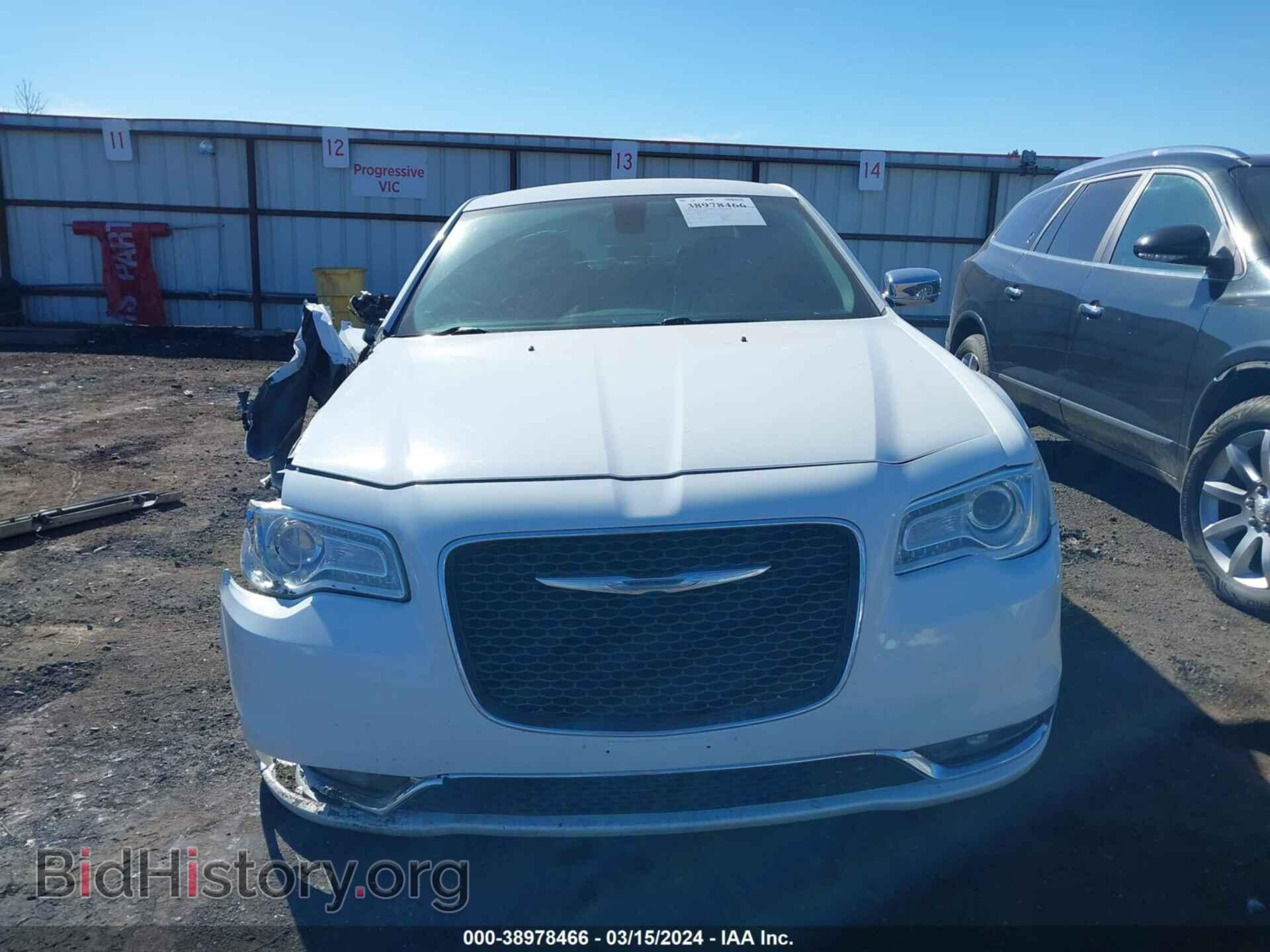 2018 CHRYSLER 300 - VIN: 2C3CCAEG2JH151343 - Фото 13