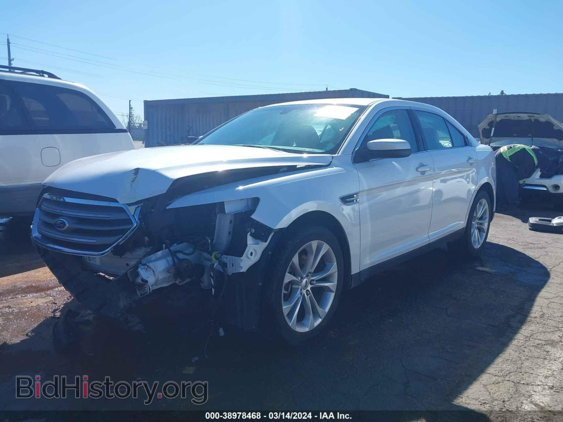 2013 FORD TAURUS - VIN: 1FAHP2E86DG164798 - Фото 2