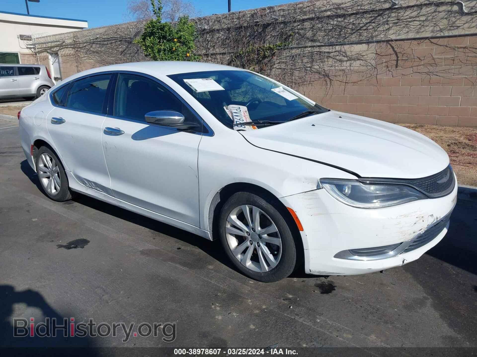 Photo 1C3CCCAB7GN160562 - CHRYSLER 200 2016