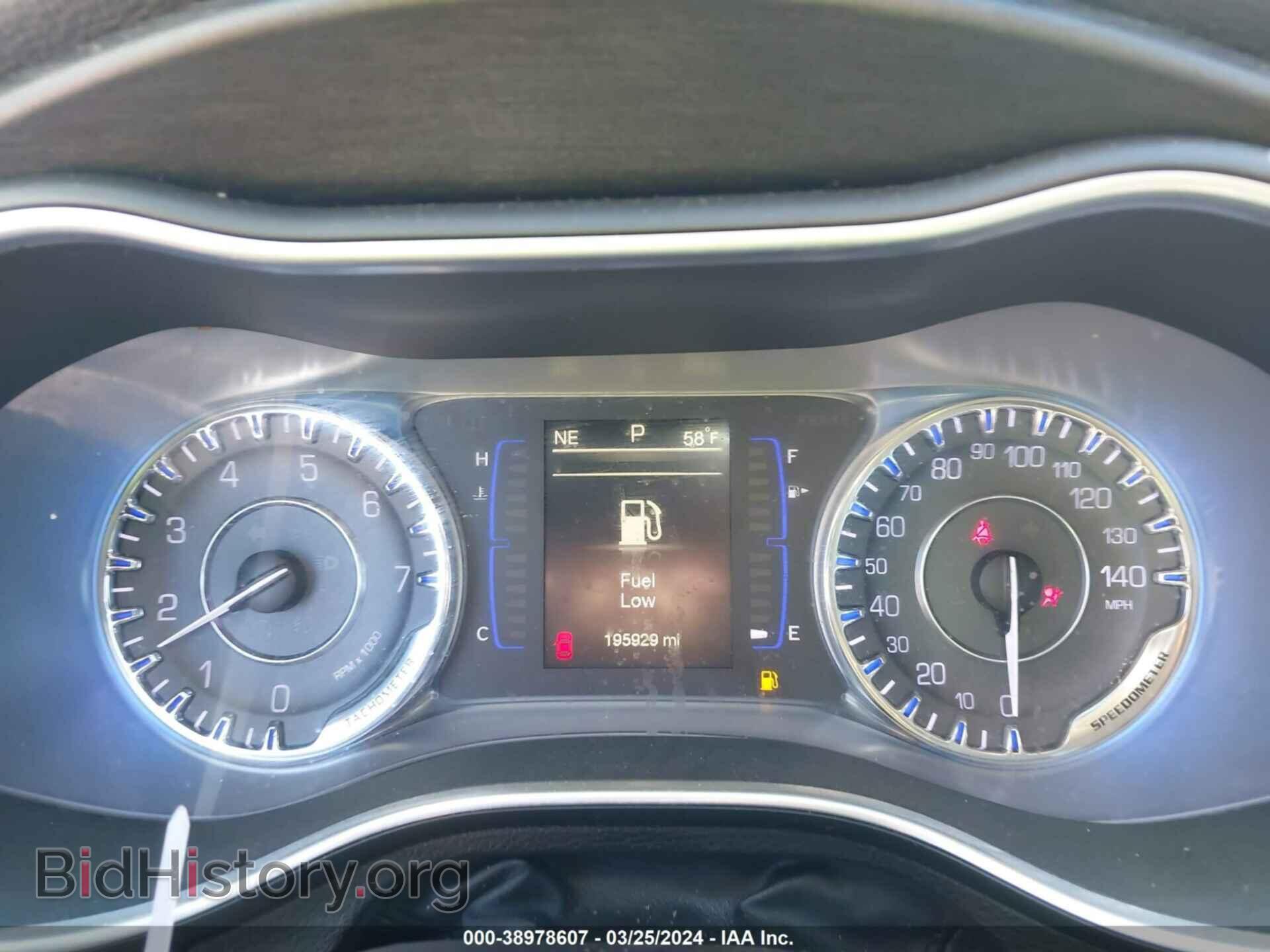2016 CHRYSLER 200 - VIN: 1C3CCCAB7GN160562 - Фото 7