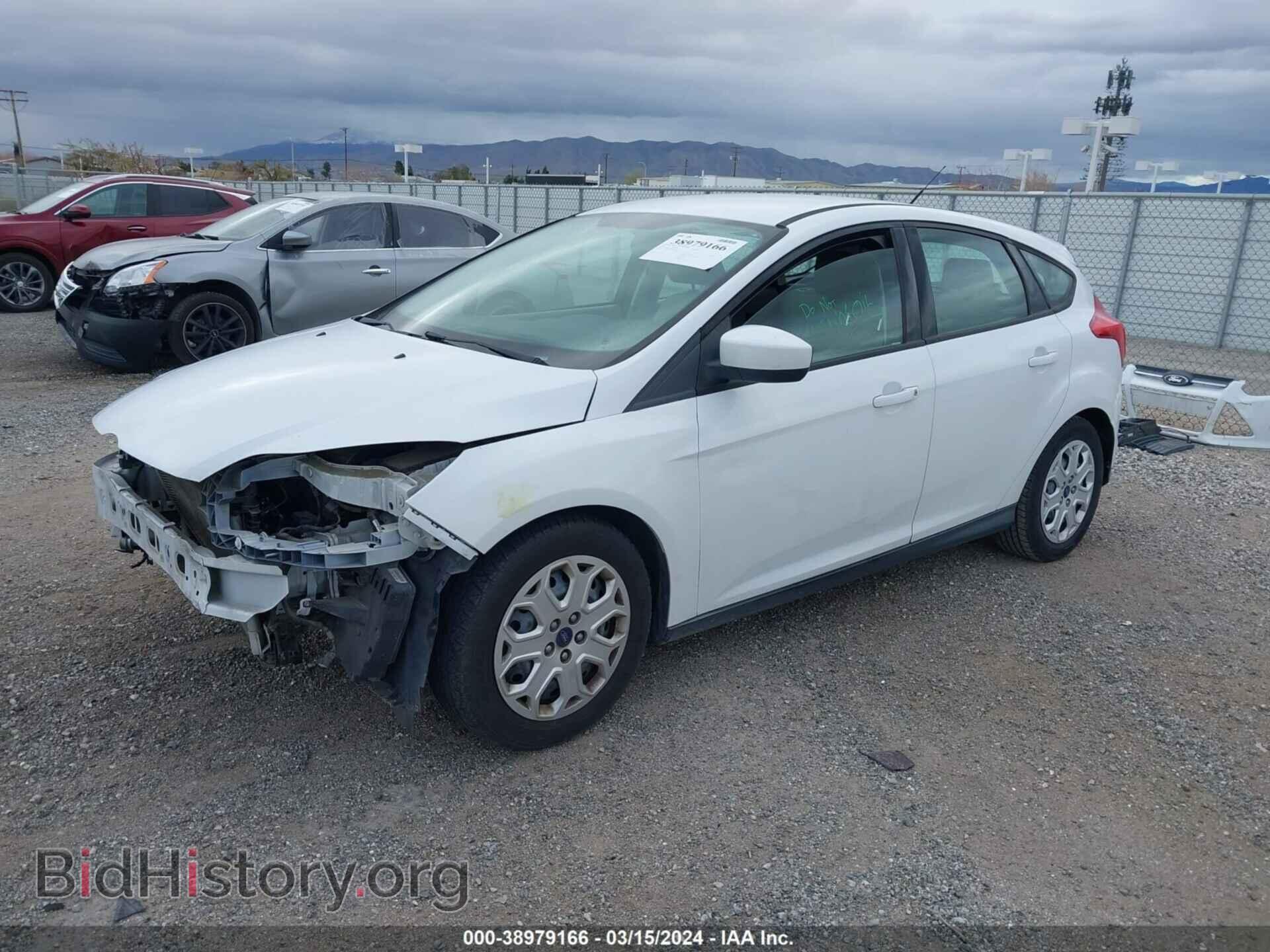 2012 FORD FOCUS - VIN: 1FAHP3K28CL415820 - Фото 2