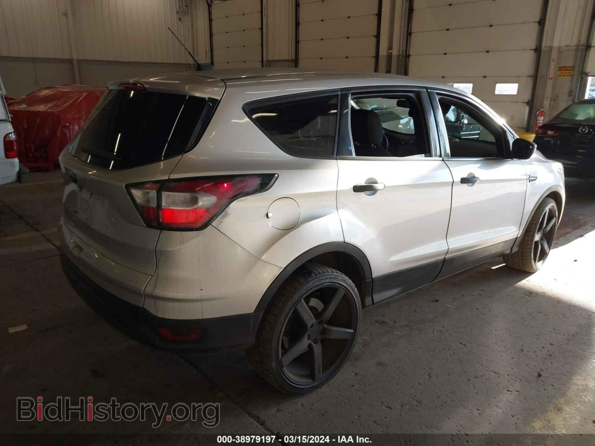 2017 FORD ESCAPE - VIN: 1FMCU0F74HUC51724 - Фото 4