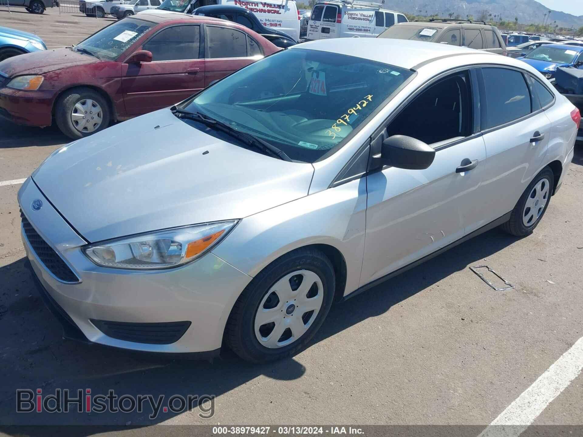 2018 FORD FOCUS - VIN: 1FADP3E25JL230700 - Фото 2