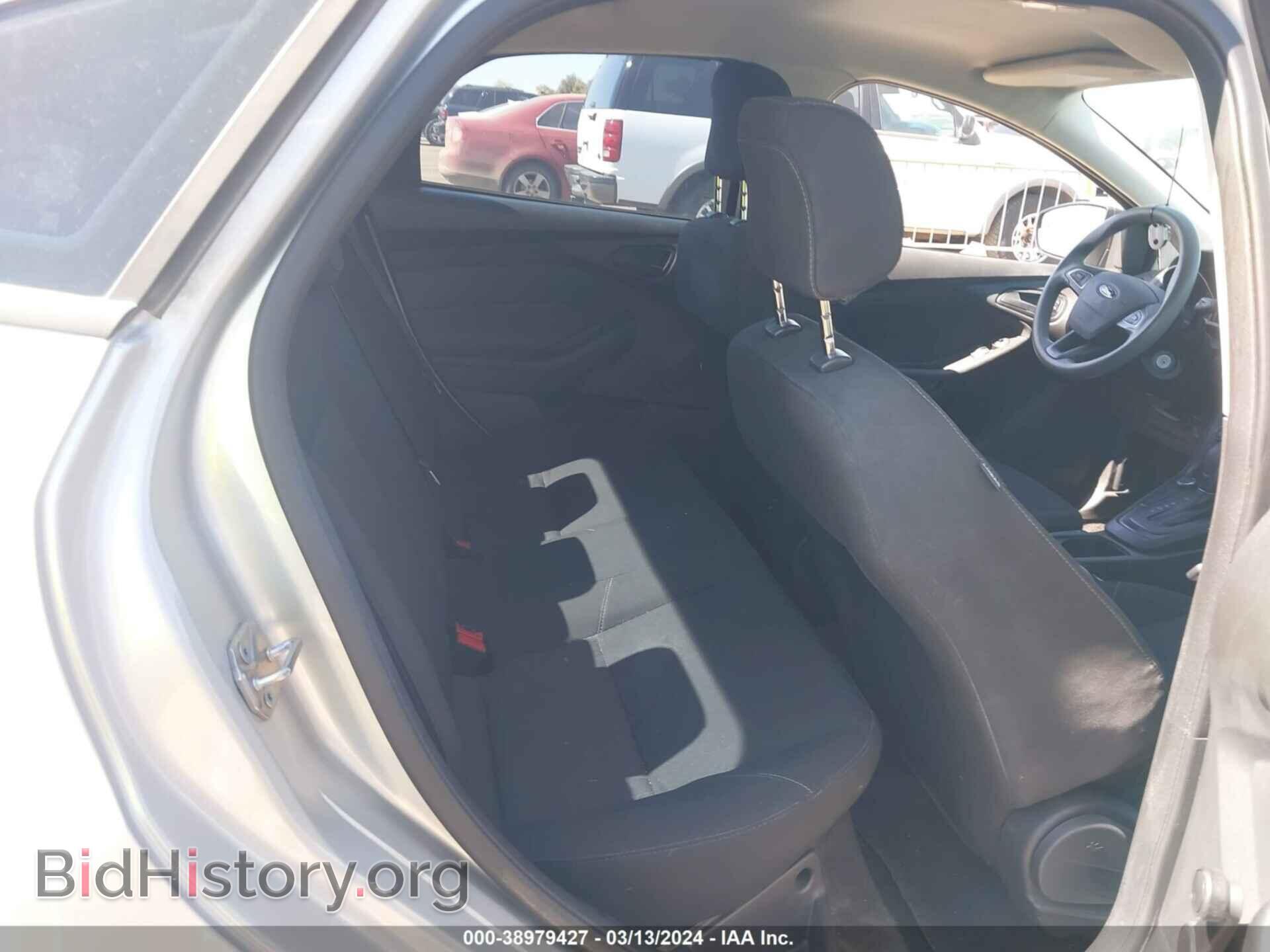 2018 FORD FOCUS - VIN: 1FADP3E25JL230700 - Фото 8