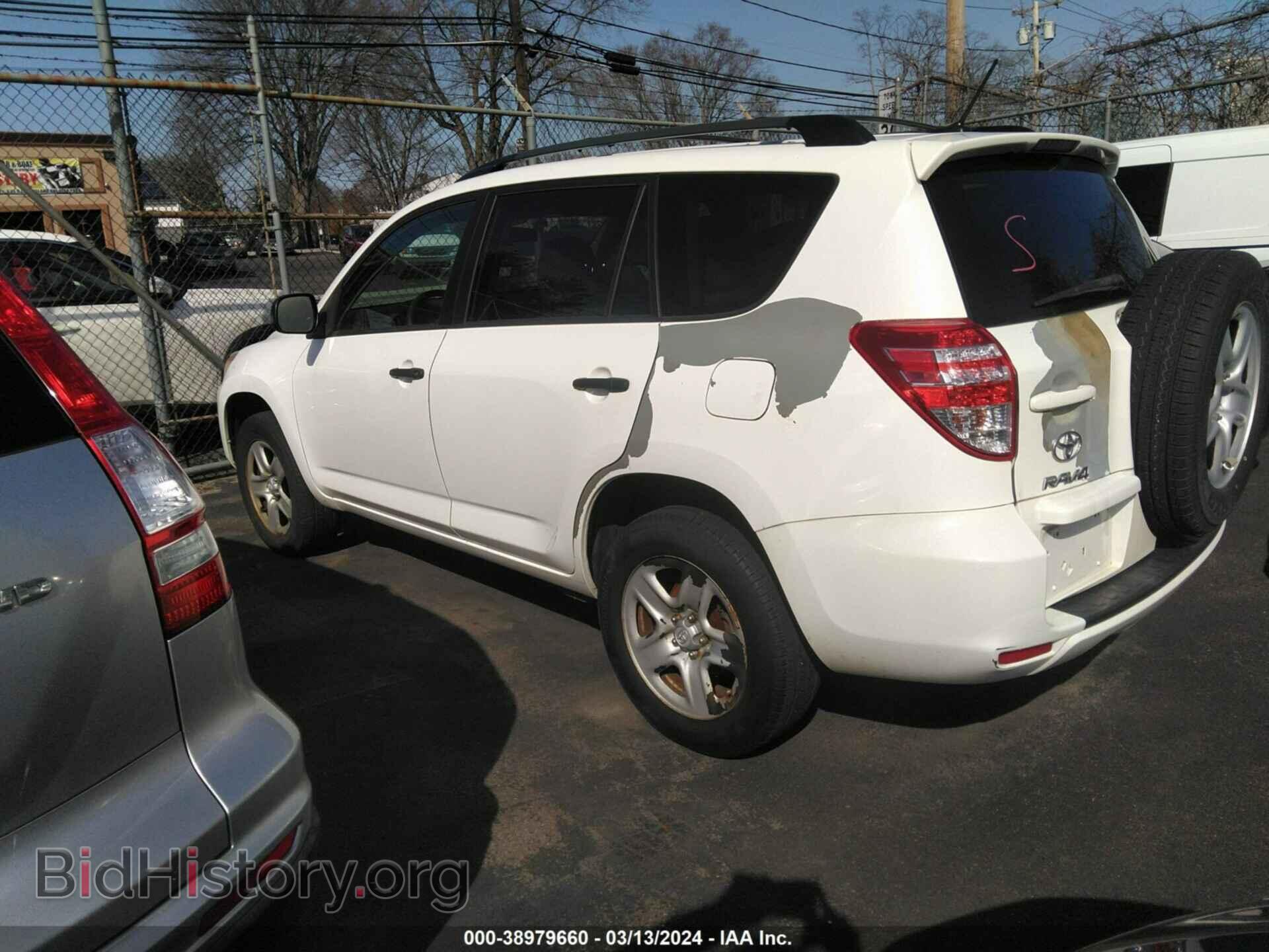 2011 TOYOTA RAV4 - VIN: 2T3BF4DV9BW152247 - Фото 3