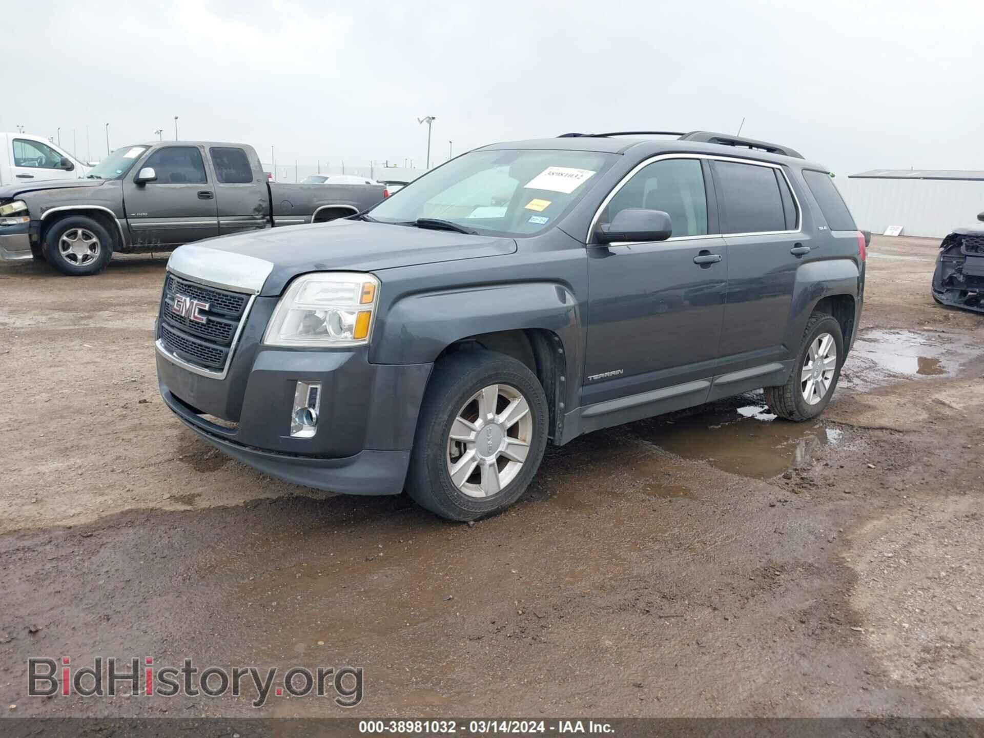 2011 GMC TERRAIN - VIN: 2CTALSEC0B6328754 - Фото 2