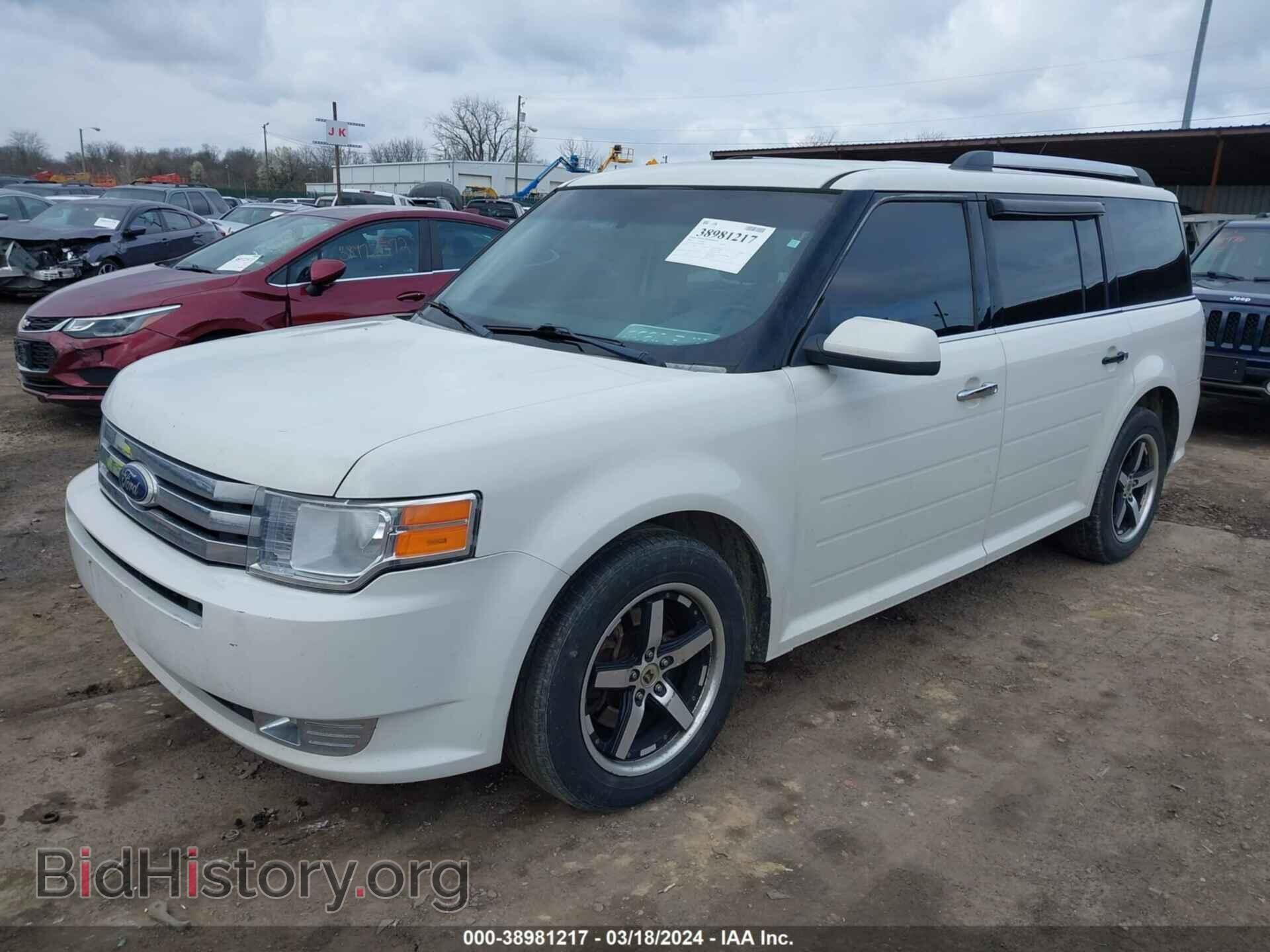2009 FORD FLEX - VIN: 2FMEK62C99BA01987 - Фото 2