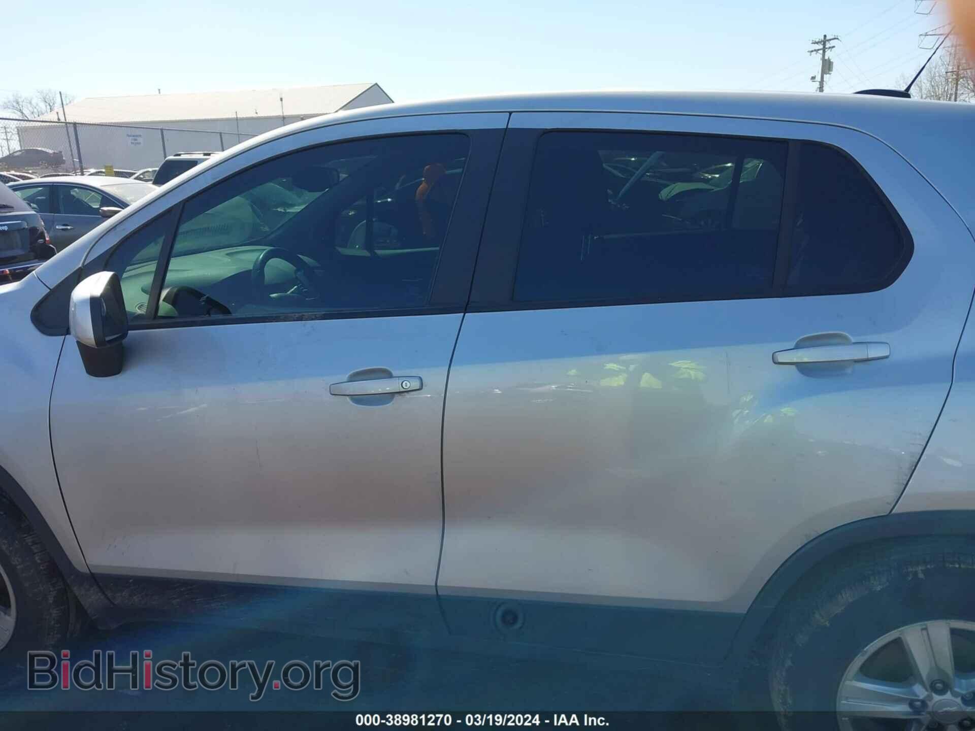 2019 CHEVROLET TRAX - VIN: 3GNCJNSB3KL391843 - Photo 14