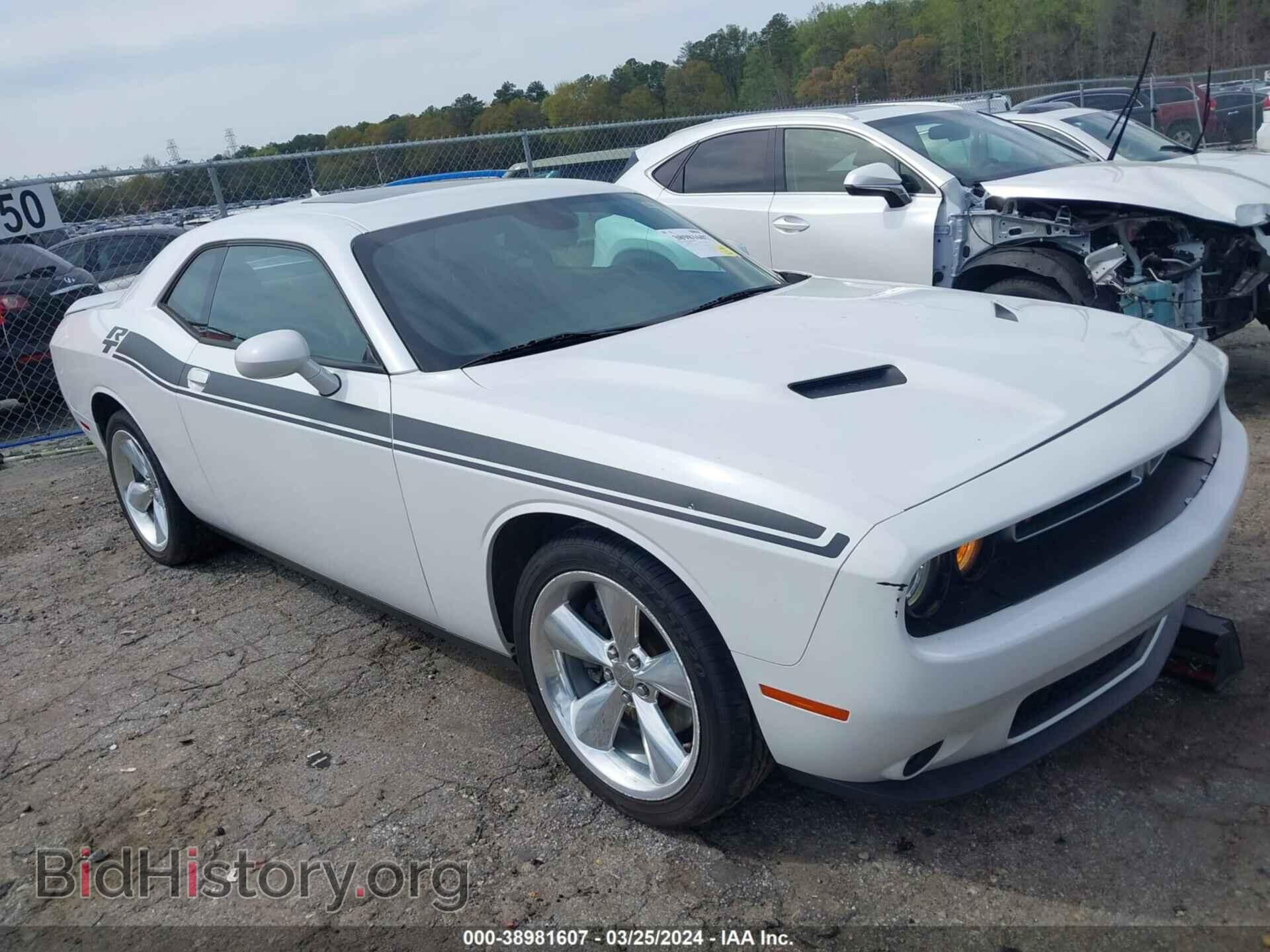Photo 2C3CDZBT1FH711180 - DODGE CHALLENGER 2015