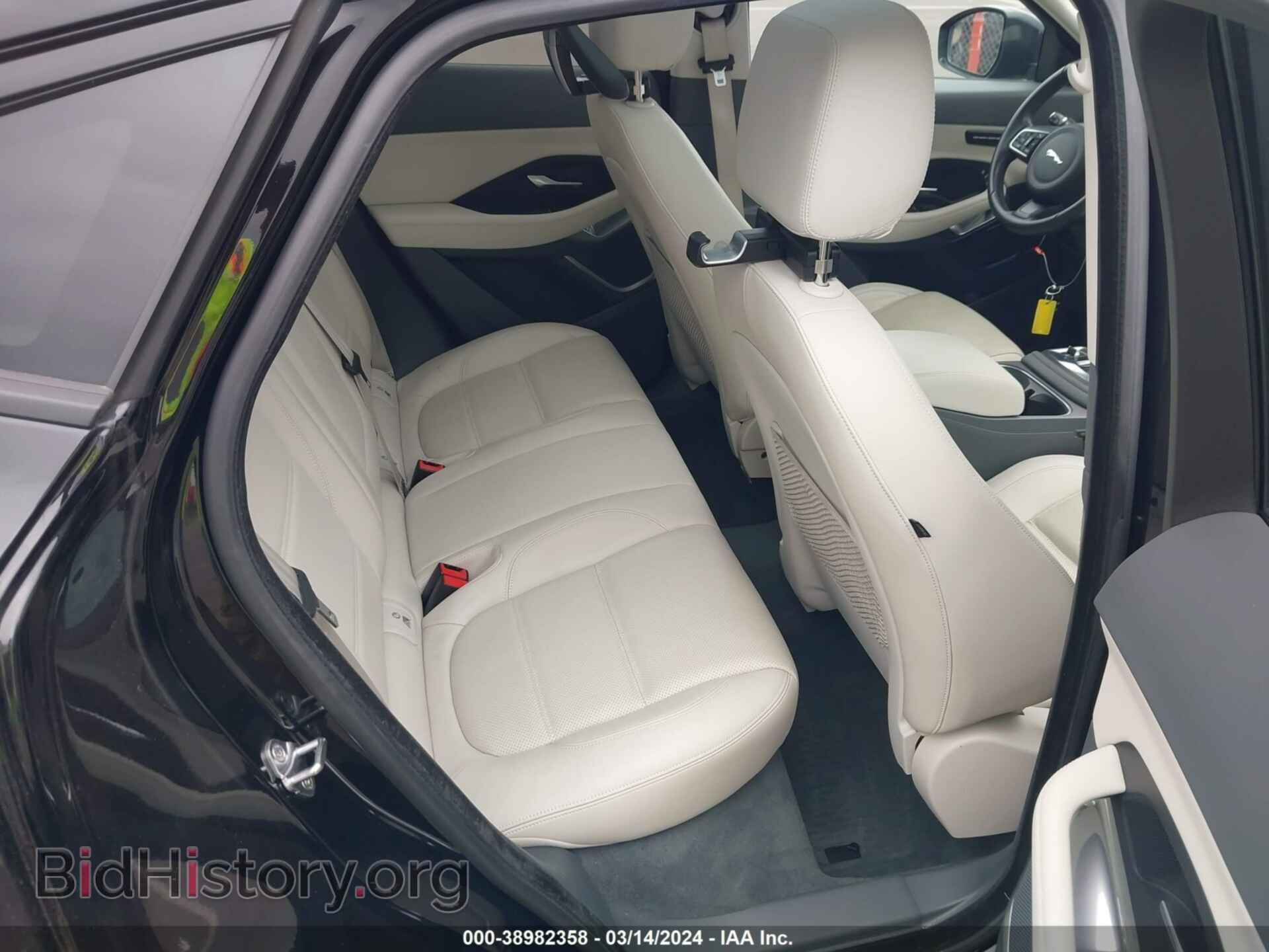 2019 JAGUAR E-PACE - VIN: SADFP2FX1K1Z66817 - Photo 8