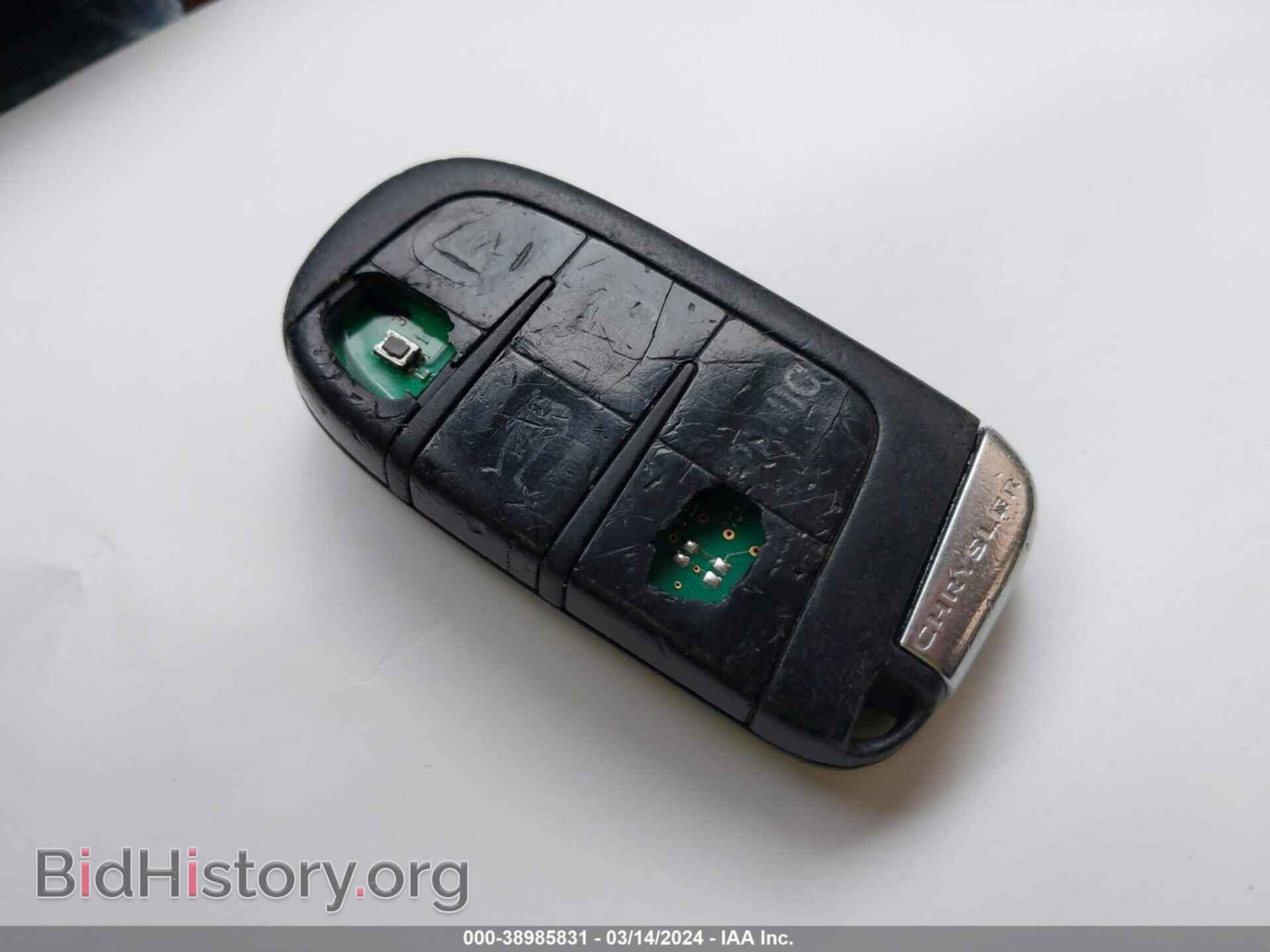 2012 CHRYSLER 300 - VIN: 2C3CCACG6CH288663 - Фото 11