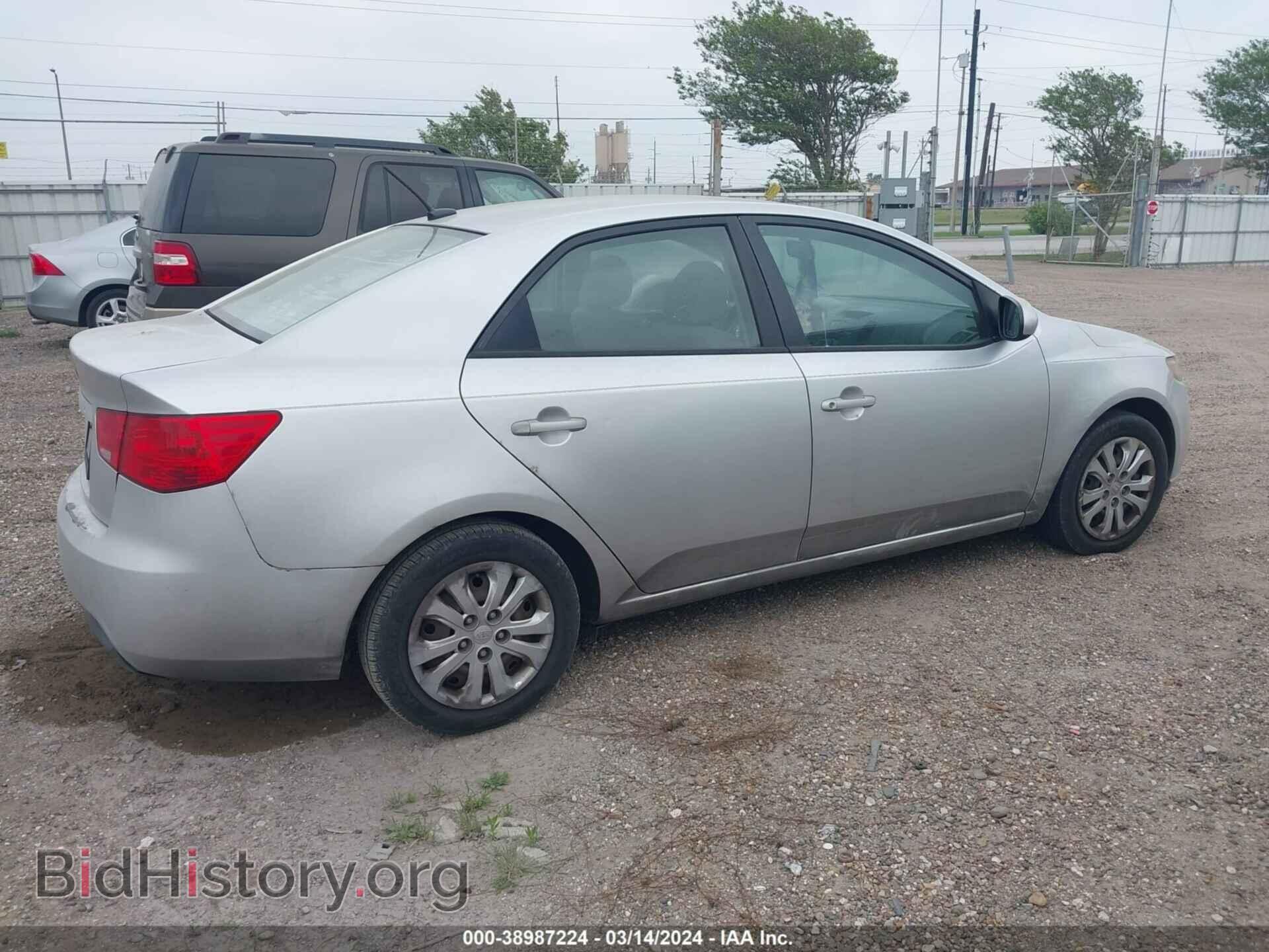 2011 KIA FORTE - VIN: KNAFT4A22B5885698 - Фото 4