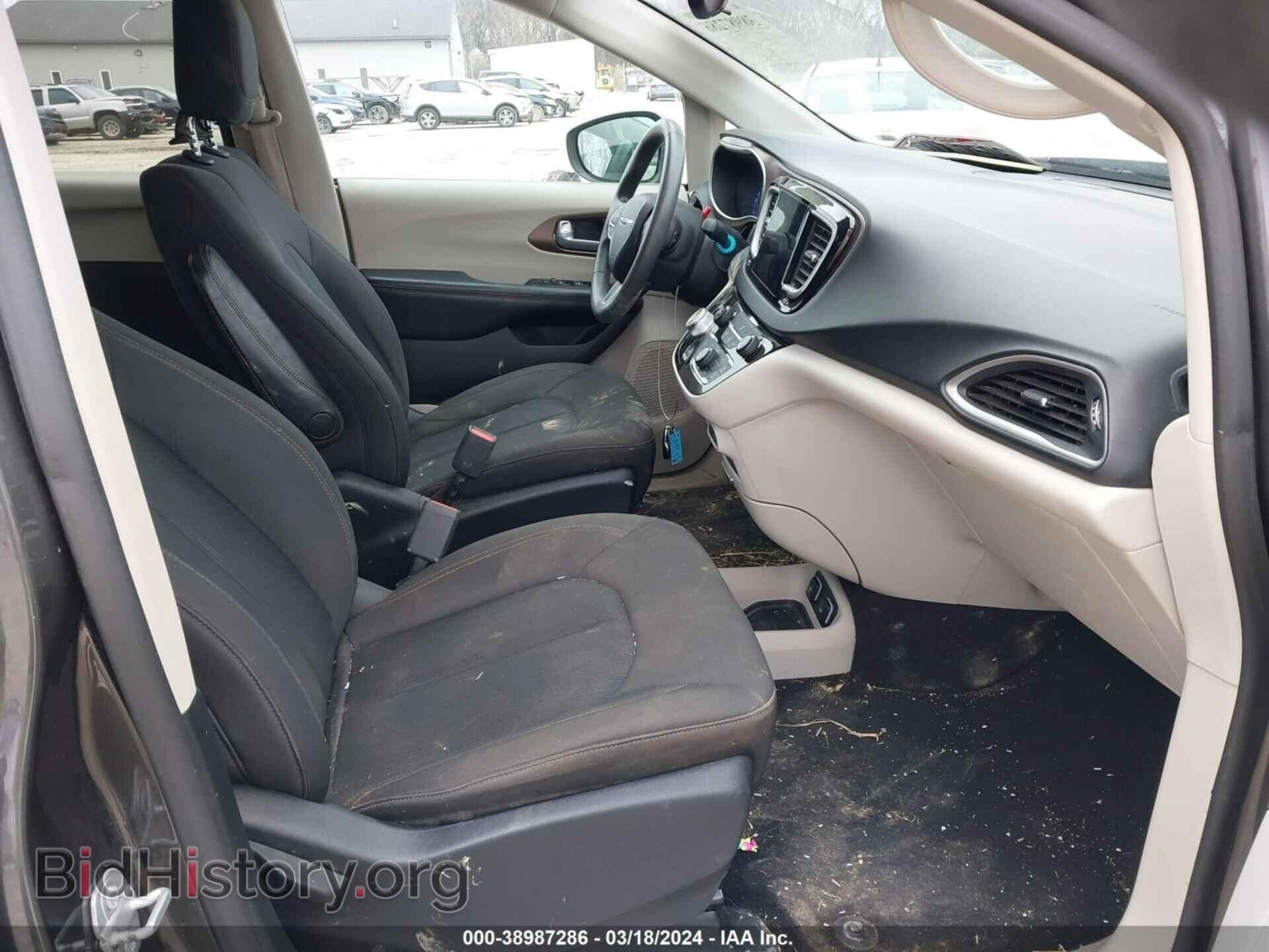2017 CHRYSLER PACIFICA - VIN: 2C4RC1DG9HR522848 - Фото 5