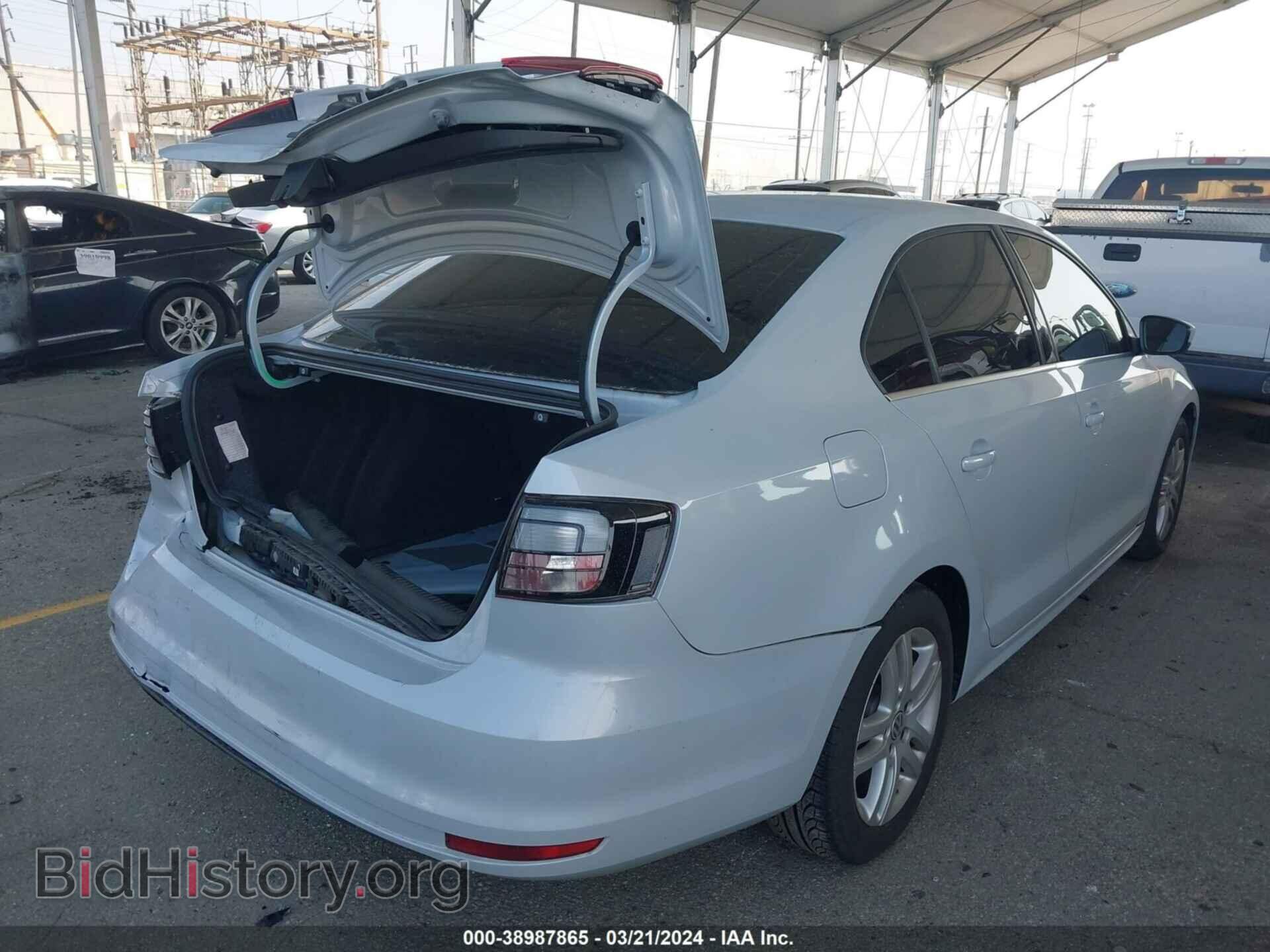 2017 VOLKSWAGEN JETTA - VIN: 3VW2B7AJ1HM316564 - Фото 4
