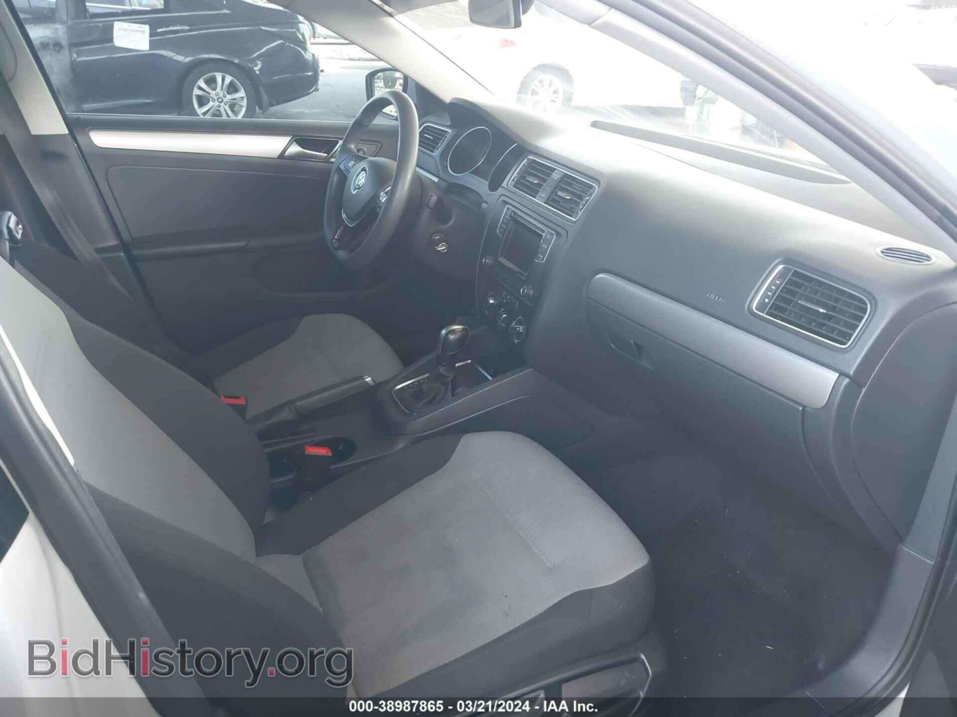2017 VOLKSWAGEN JETTA - VIN: 3VW2B7AJ1HM316564 - Фото 5